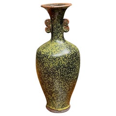 Schwarz-Grüne Classic-Vase mit zwei kleinen Henkeln, China, Contemporary