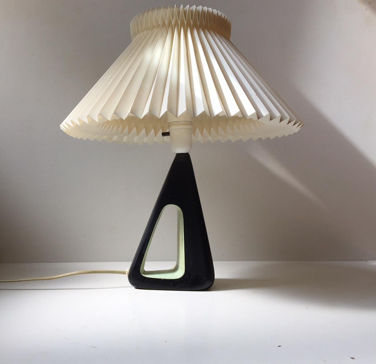 Mid-20th Century Black and Green Modernist Table Lamp from Brown Evans & Co., 1950s