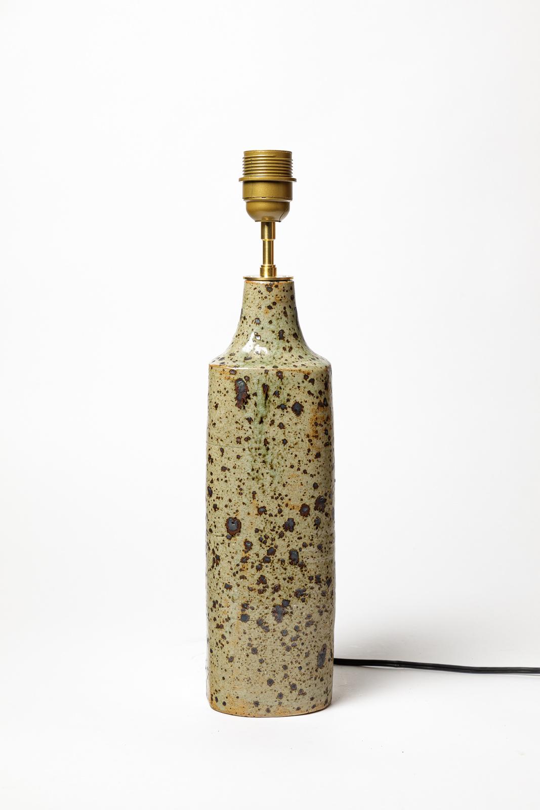 La Borne 

Réalisé vers 1970

Grande lampe de table en grès noir et gris

Lampe en céramique unique faite à la main

Céramique hauteur 35 cm
Grand 10 cm
Hauteur avec système électrique 45 cm