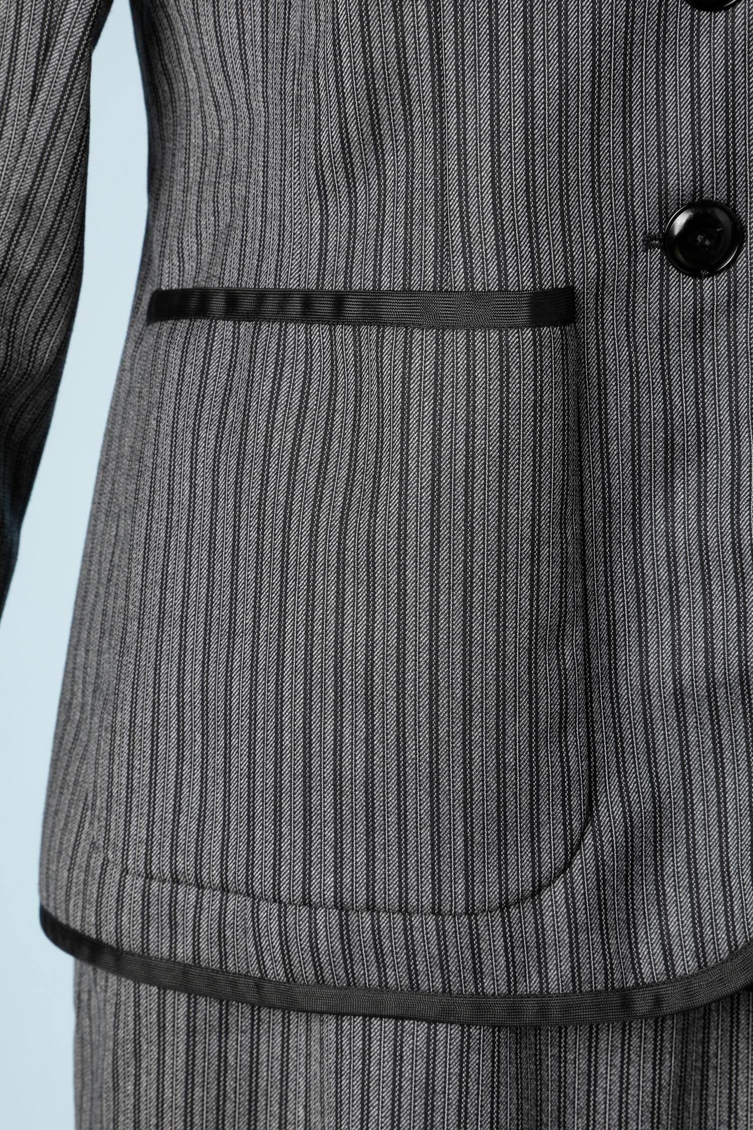 Black and grey wool striped skirt - suit Yves Saint Laurent Rive Gauche  In Excellent Condition For Sale In Saint-Ouen-Sur-Seine, FR