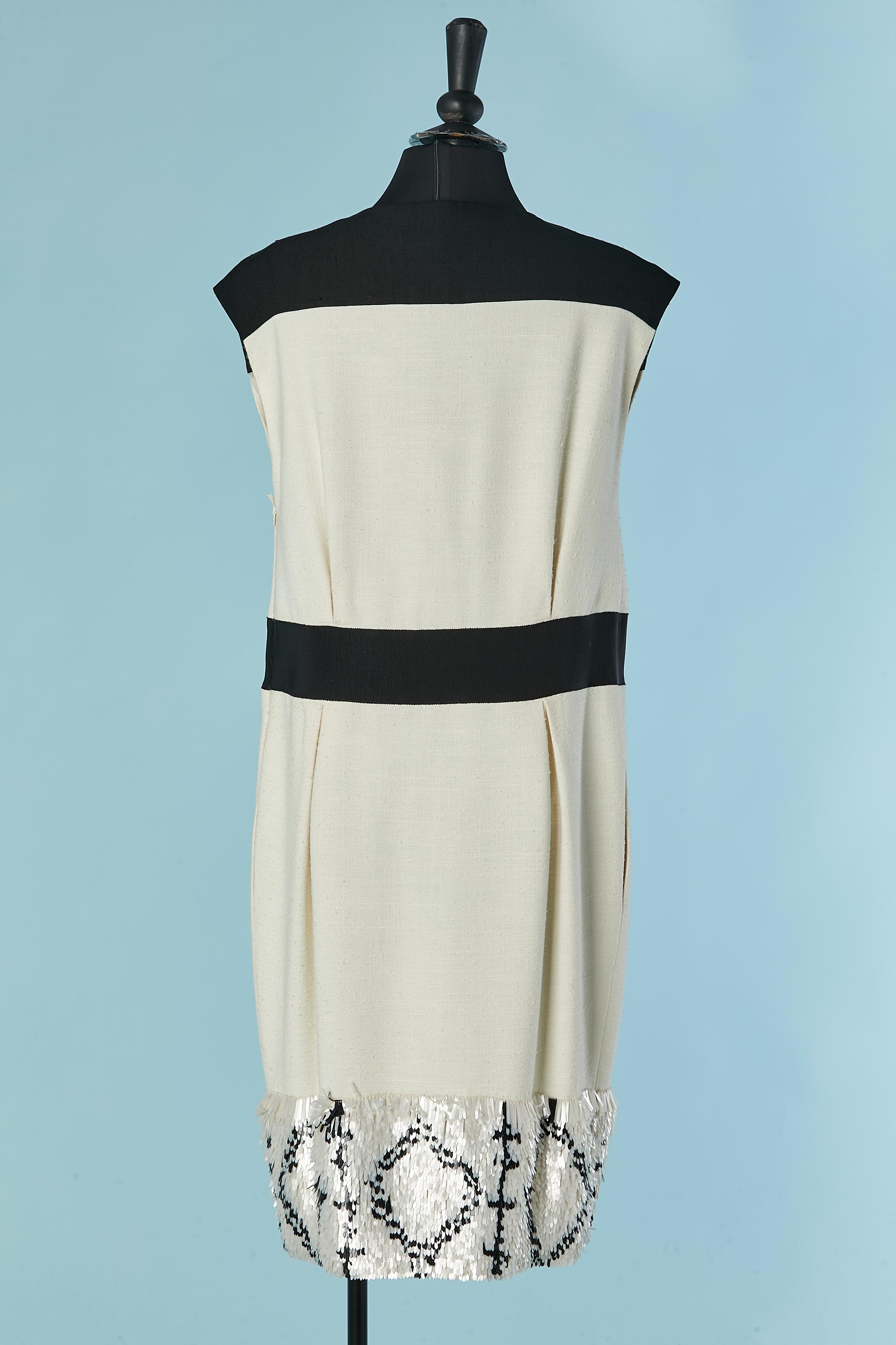 Vestido de cóctel negro y marfil con borde inferior de cuentas Giambattista VALLI en venta 1