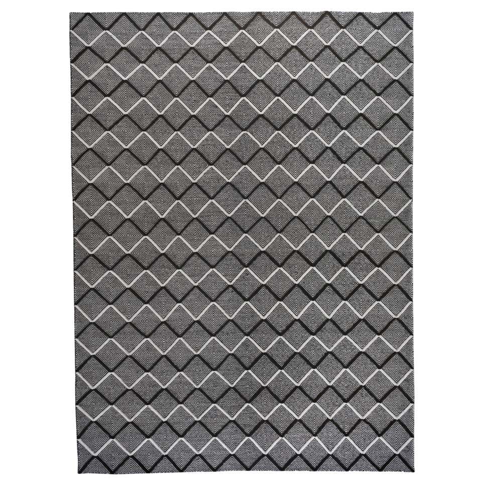 High-Low Diamond Pattern Rug For Sale at 1stDibs