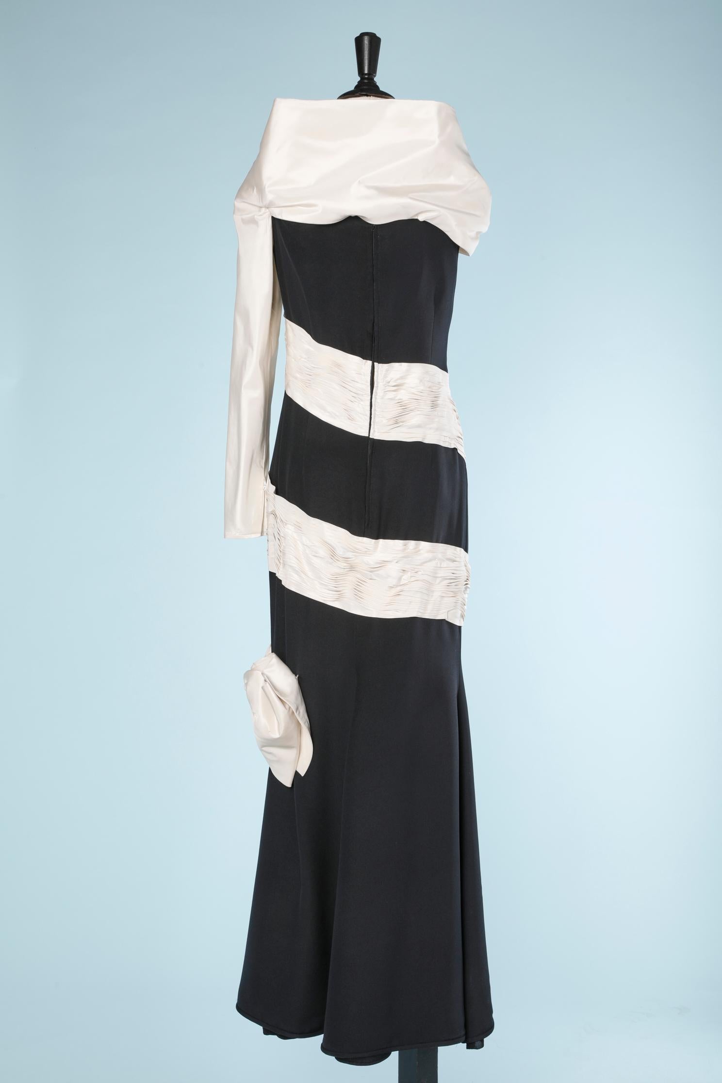 Black and ivory evening gown Valentino Boutique  2