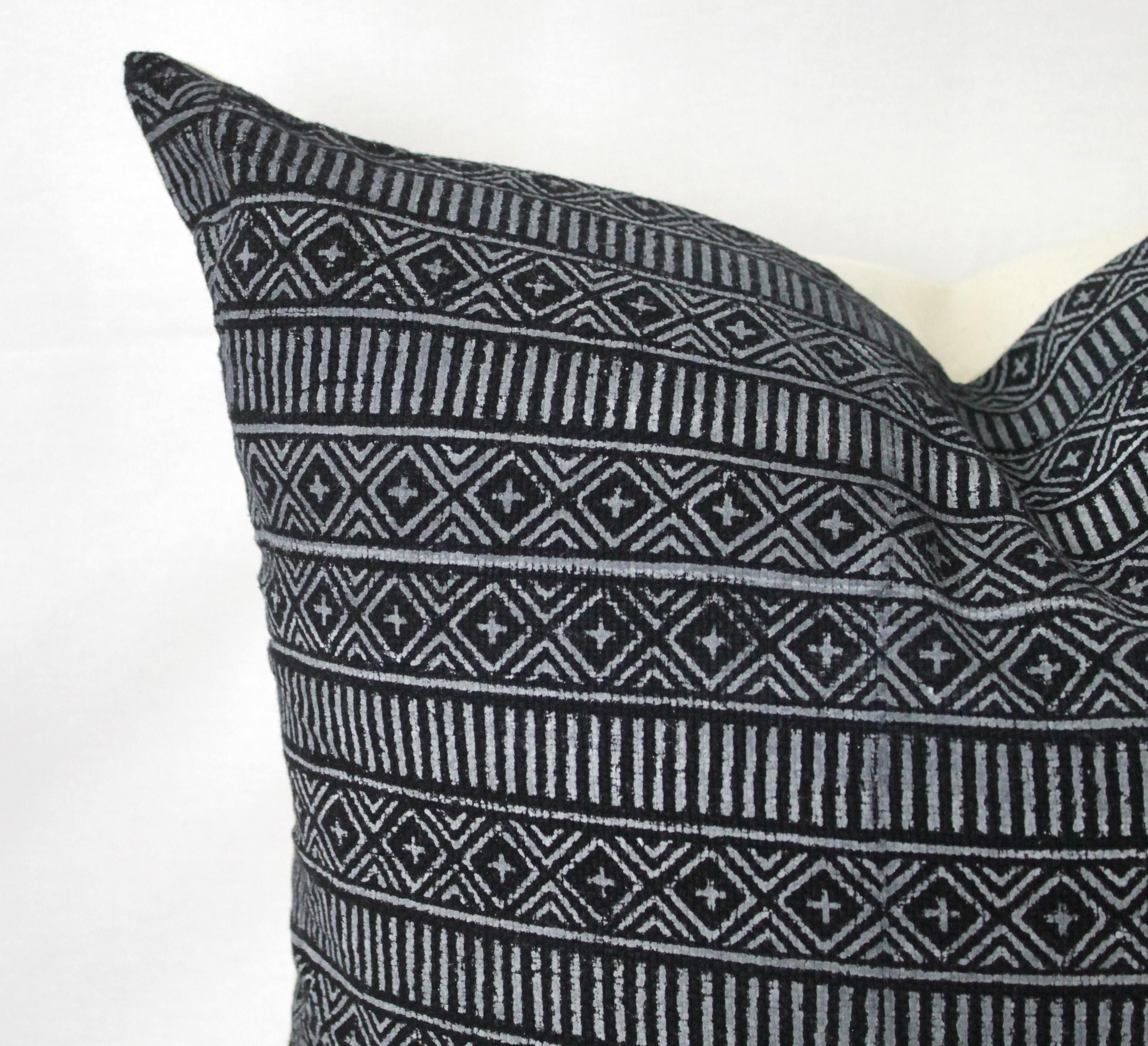 Black and Off-White Geometric Style Pillows For Sale 8