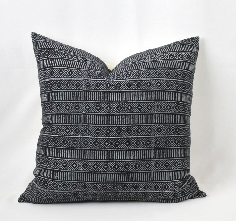 Black and Off-White Geometric Style Pillows For Sale at 1stDibs