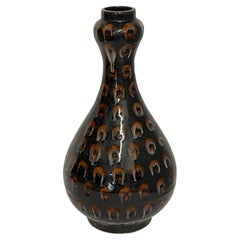 Vase mit schwarzem und orangefarbenem Kreismuster, China, Zeitgenössisch