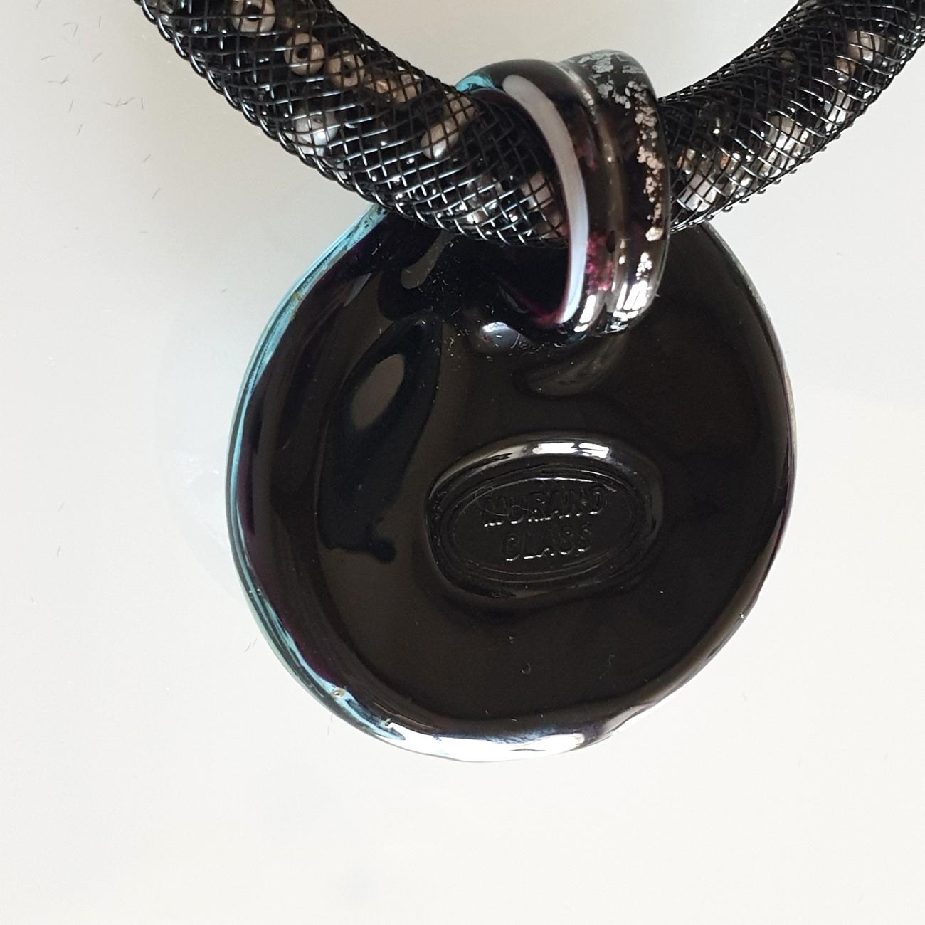 Black and Pearly Murano glass pendant necklace  In Excellent Condition For Sale In Dallas, TX