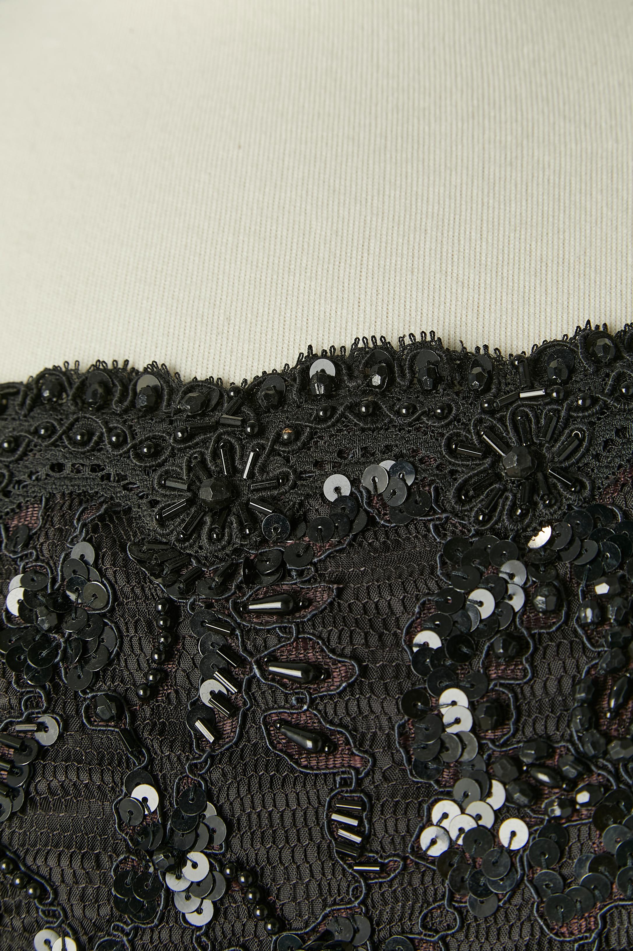 Black and pink sequin cocktail dress with beadwork on lace  Bill Blass Evening In Excellent Condition For Sale In Saint-Ouen-Sur-Seine, FR