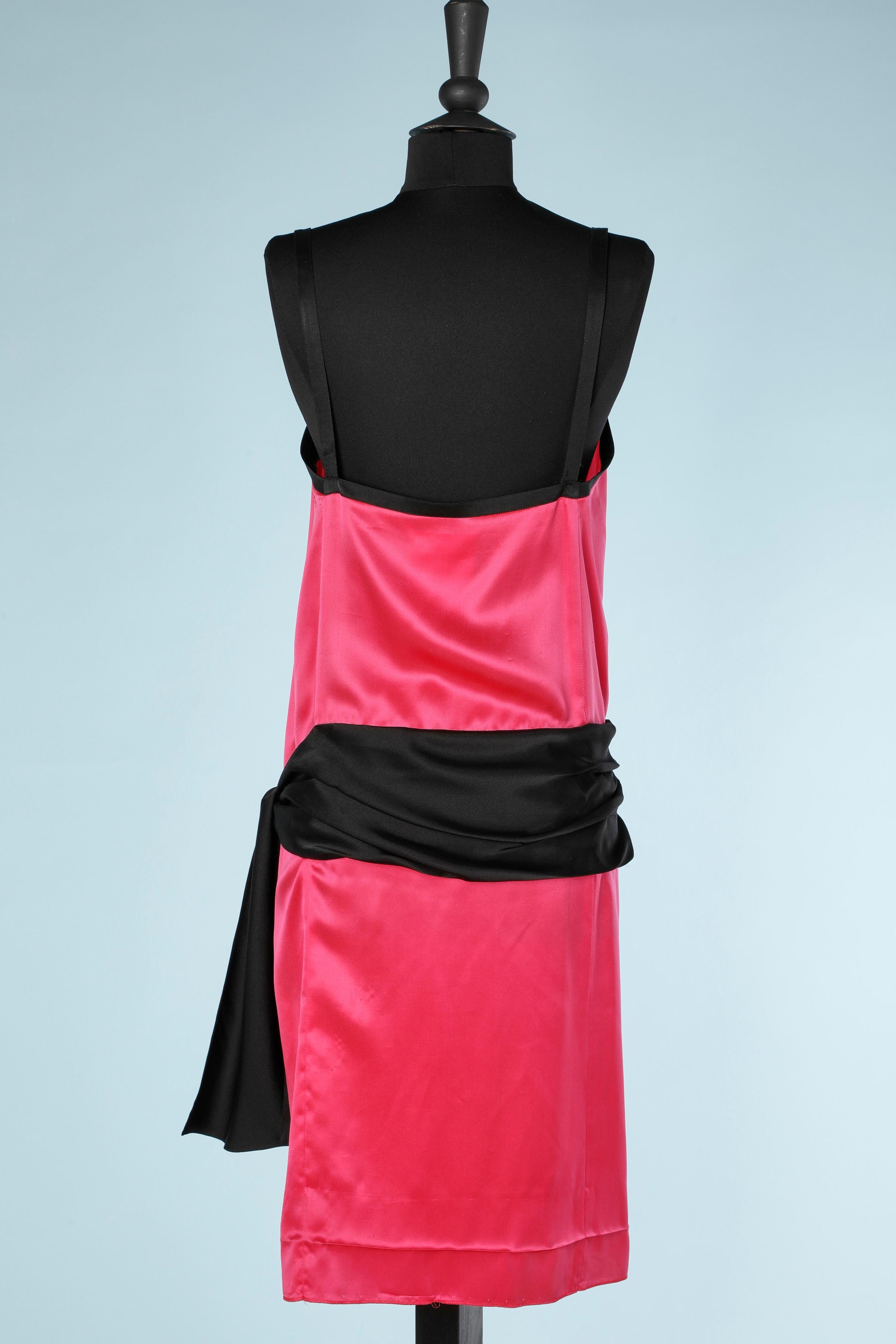 Black and pink silk dress Yves Saint Laurent Variation  In Excellent Condition In Saint-Ouen-Sur-Seine, FR