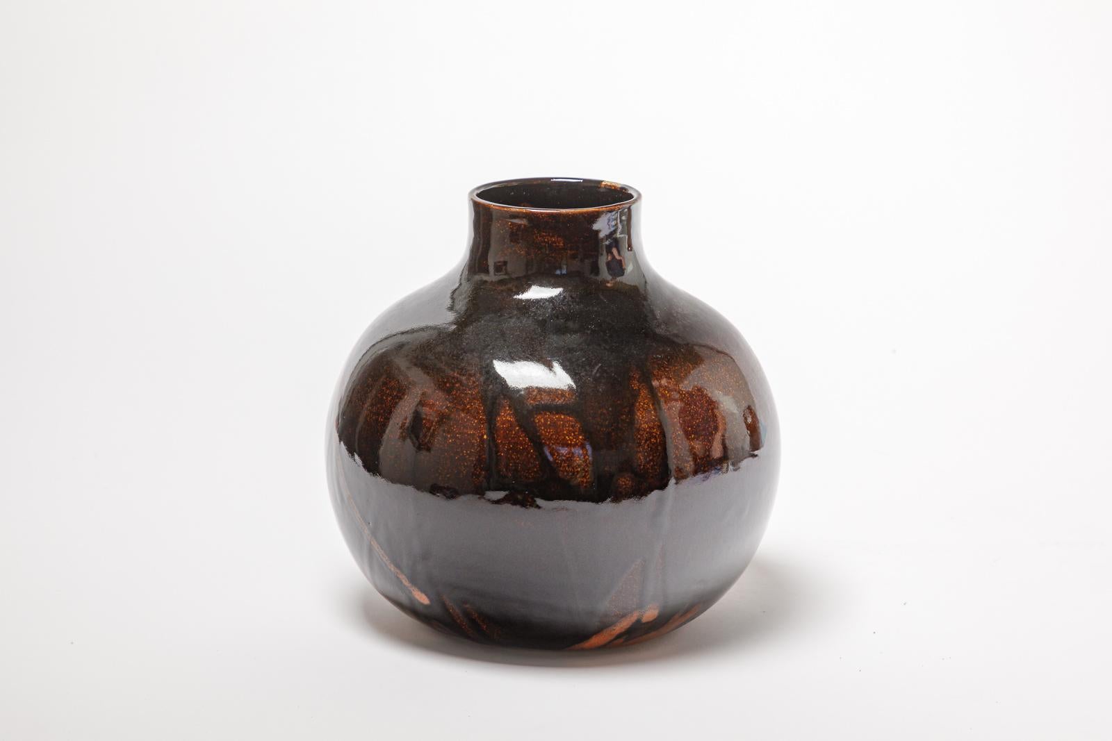 vaso astratto in ceramica nera e rossa di ATOI, ceramica di design del 21° secolo, 19 cm In condizioni ottime in vendita a Neuilly-en- sancerre, FR