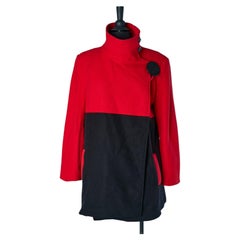 Cappotto doppiopetto nero e rosso Jean-Charles de Castelbajac