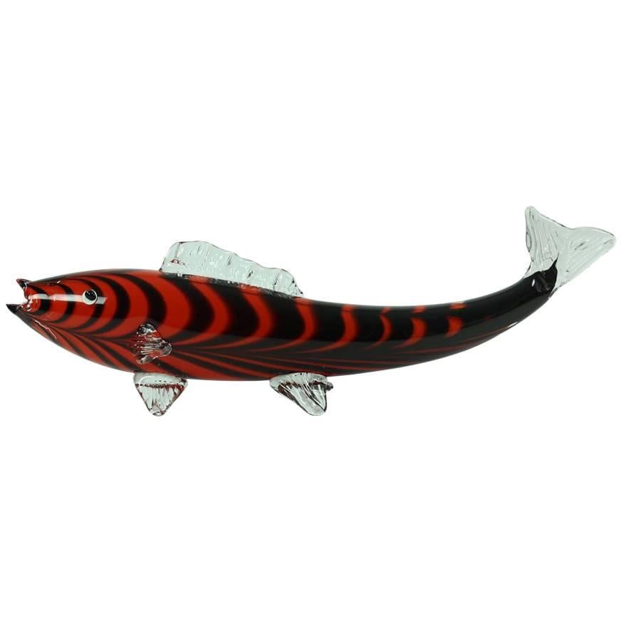 Black and Red Glass Fish Statue, Czechoslovakia, circa 1960 For Sale