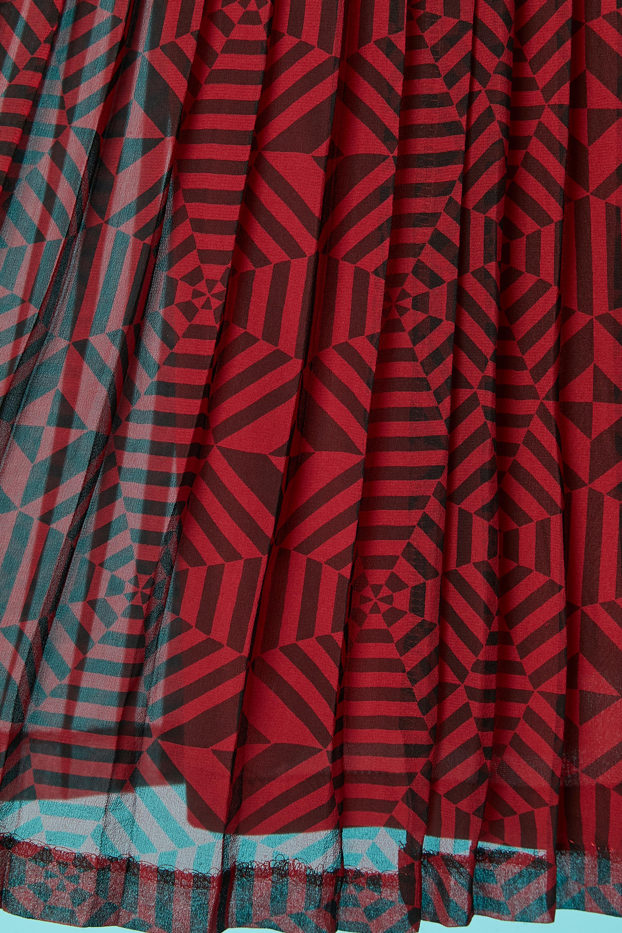 Brown Black and red graphic print on silk chiffon ensemble Guy Laroche Diffusion  For Sale