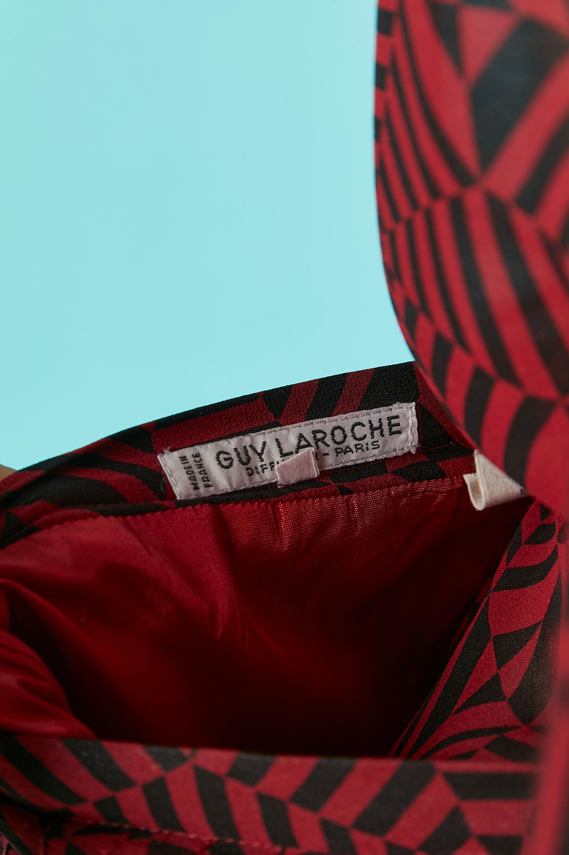 Ensemble imprimé graphique noir et rouge sur mousseline de soie Guy Laroche Diffusion  en vente 2
