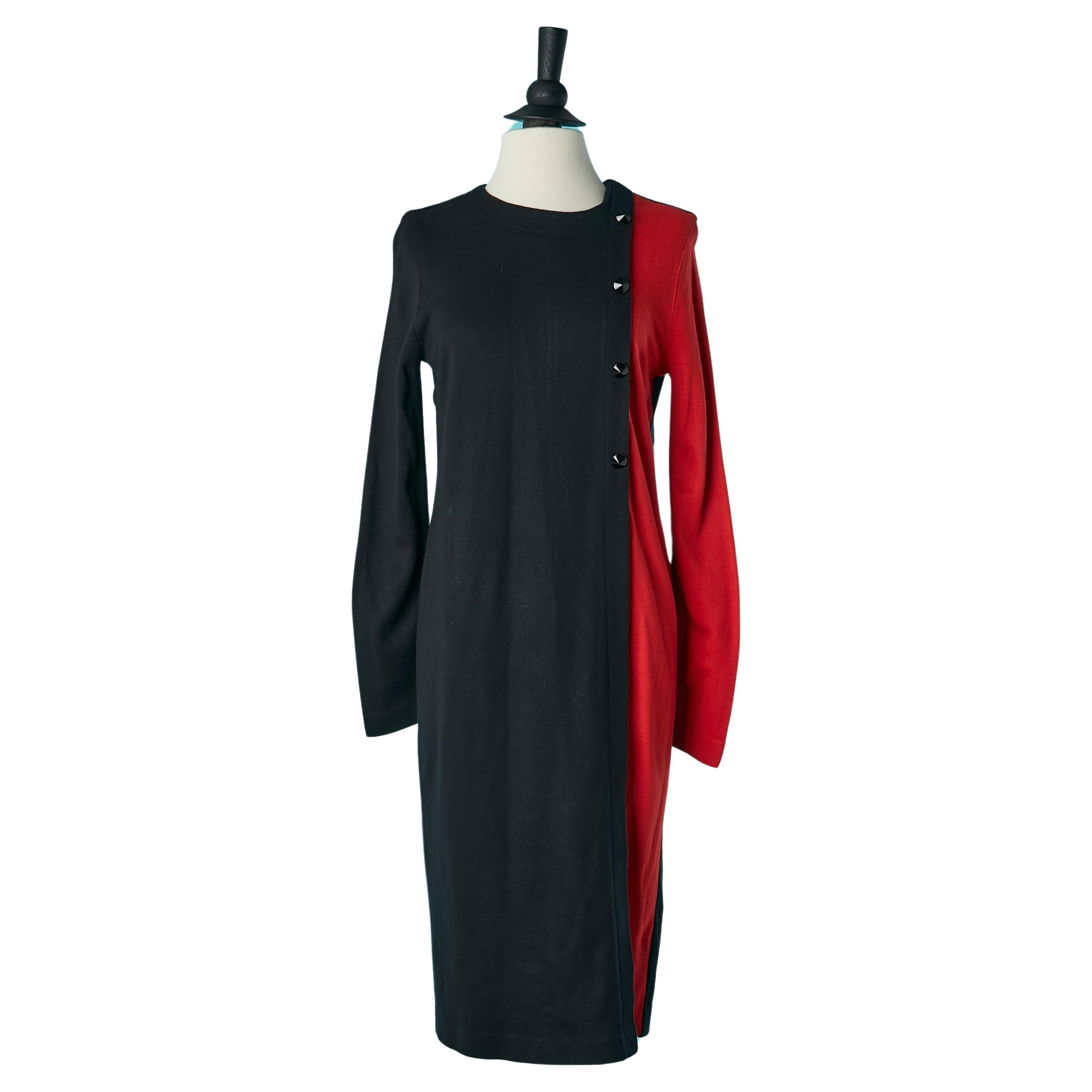Black and red jersey dress with decorative buttons Pierre Cardin 600€ For Sale
