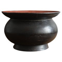 Black and Red Lacquered Japanese Antique Wooden Bowl / 1800s / Mingei