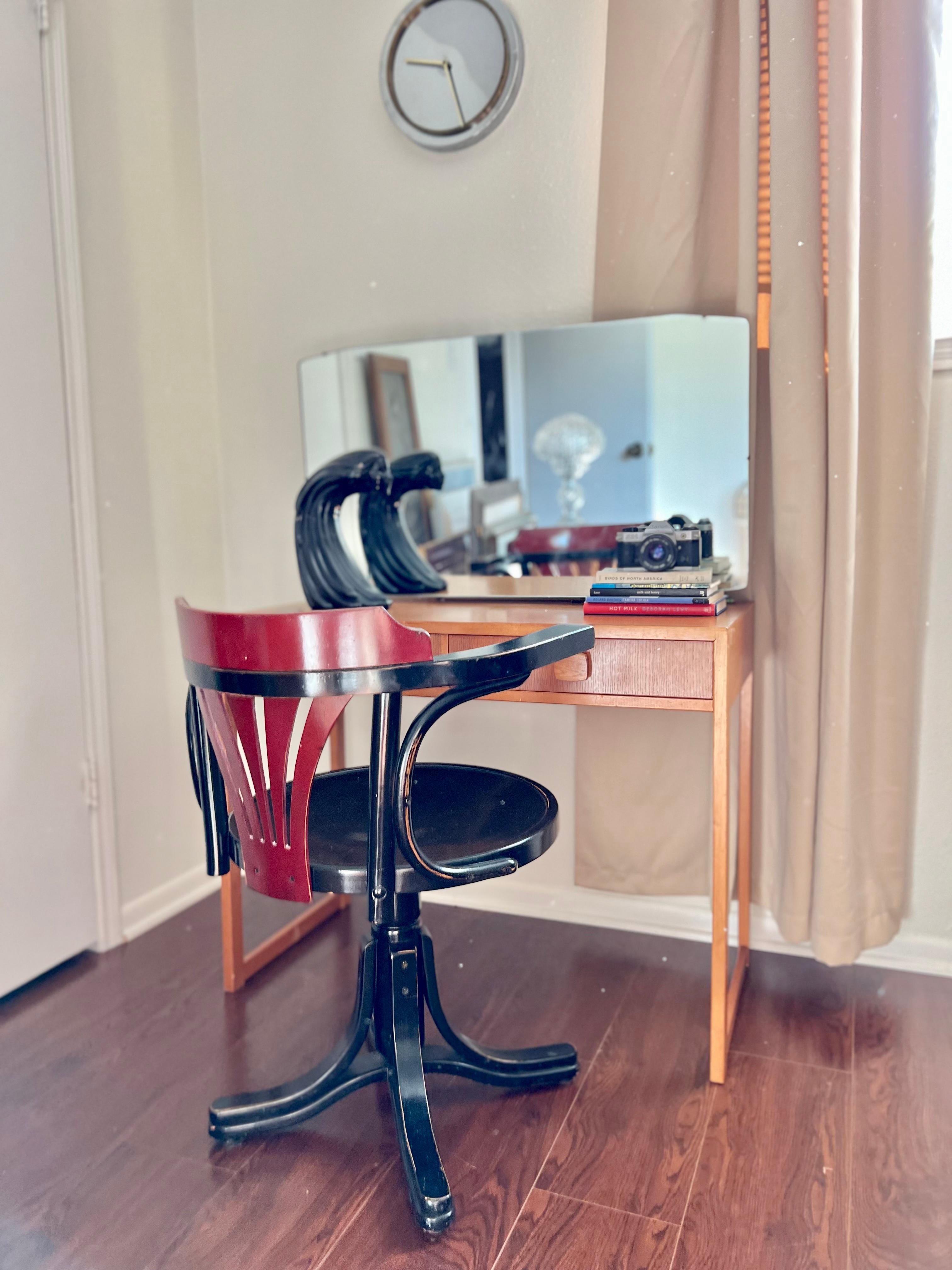 Black and Red Thonet Style Swivel Desk Chair by Pursers 8
