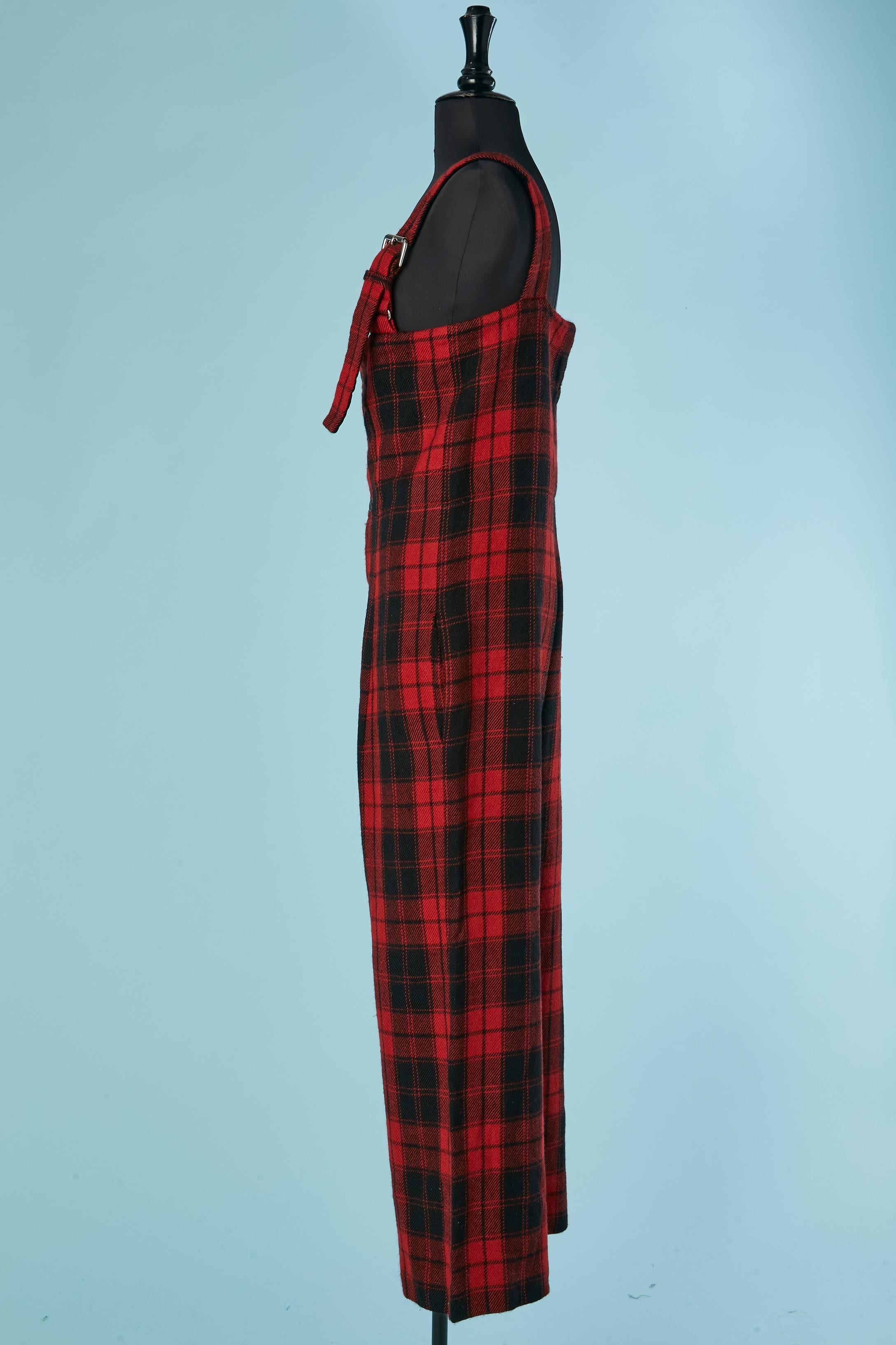 Schottenkaro-Latzhose aus schwarzer und roter Wolle YOHJI YAMAMOTO im Zustand „Hervorragend“ im Angebot in Saint-Ouen-Sur-Seine, FR