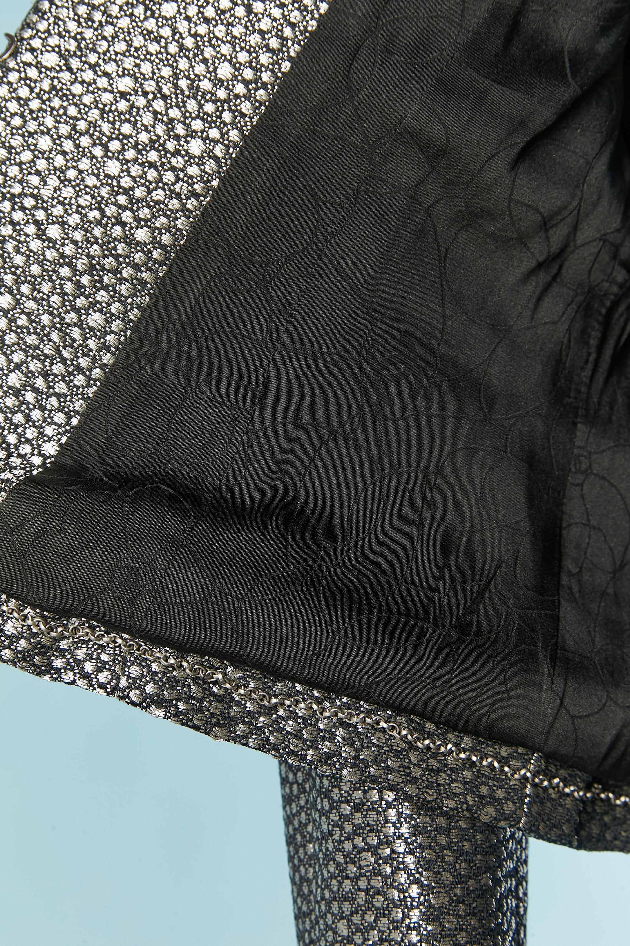 Giacca jacquard in lurex nero e argento da un bordo all'altro CHanel in vendita 3