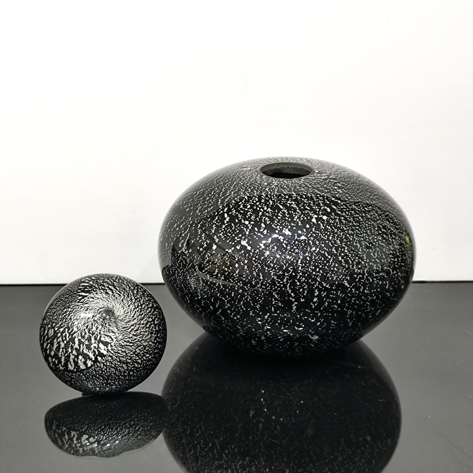 Black and Silver Murano Glass Vase with Lid, by Seguso Vetri D'Arte For Sale 1