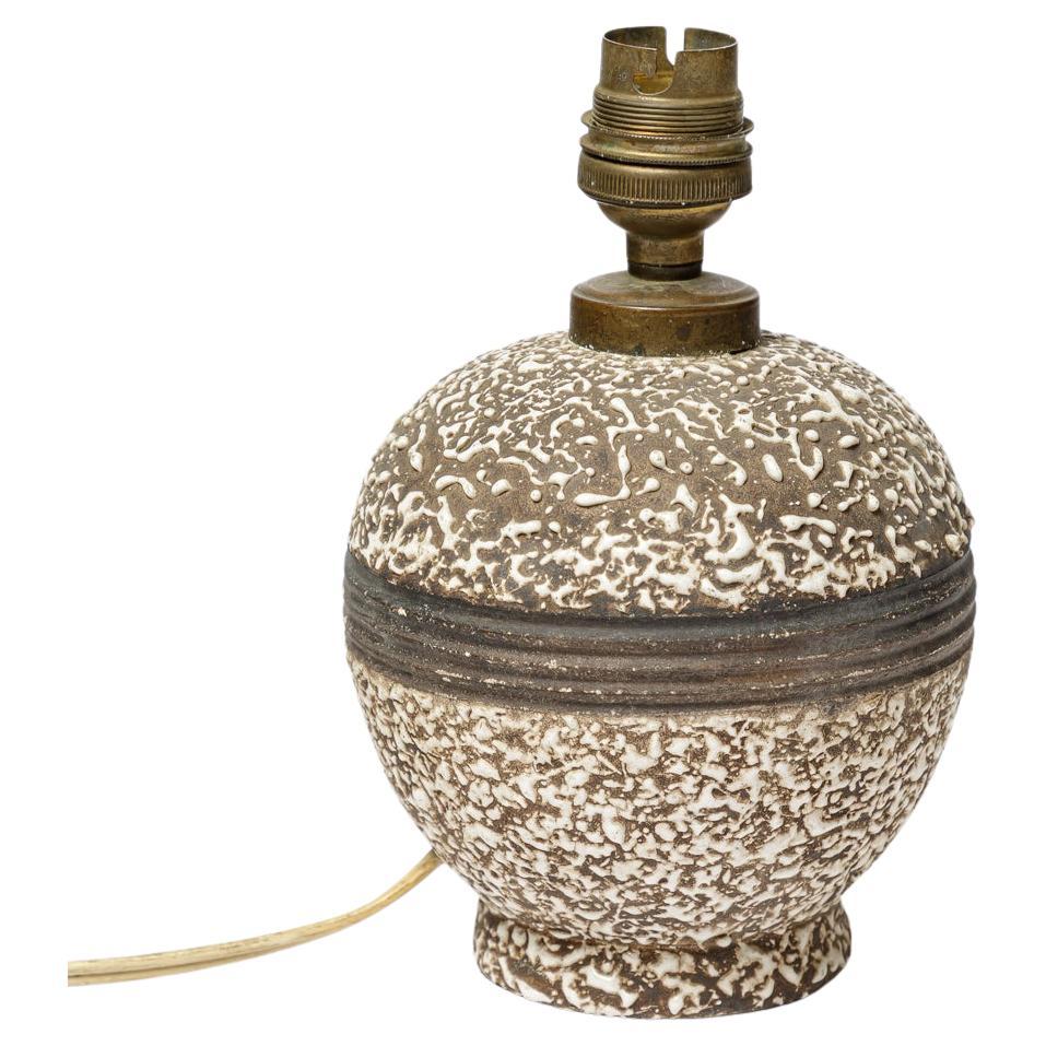 lampada da tavolo in ceramica art déco del XX secolo in bianco e nero di Louis Dage 1940