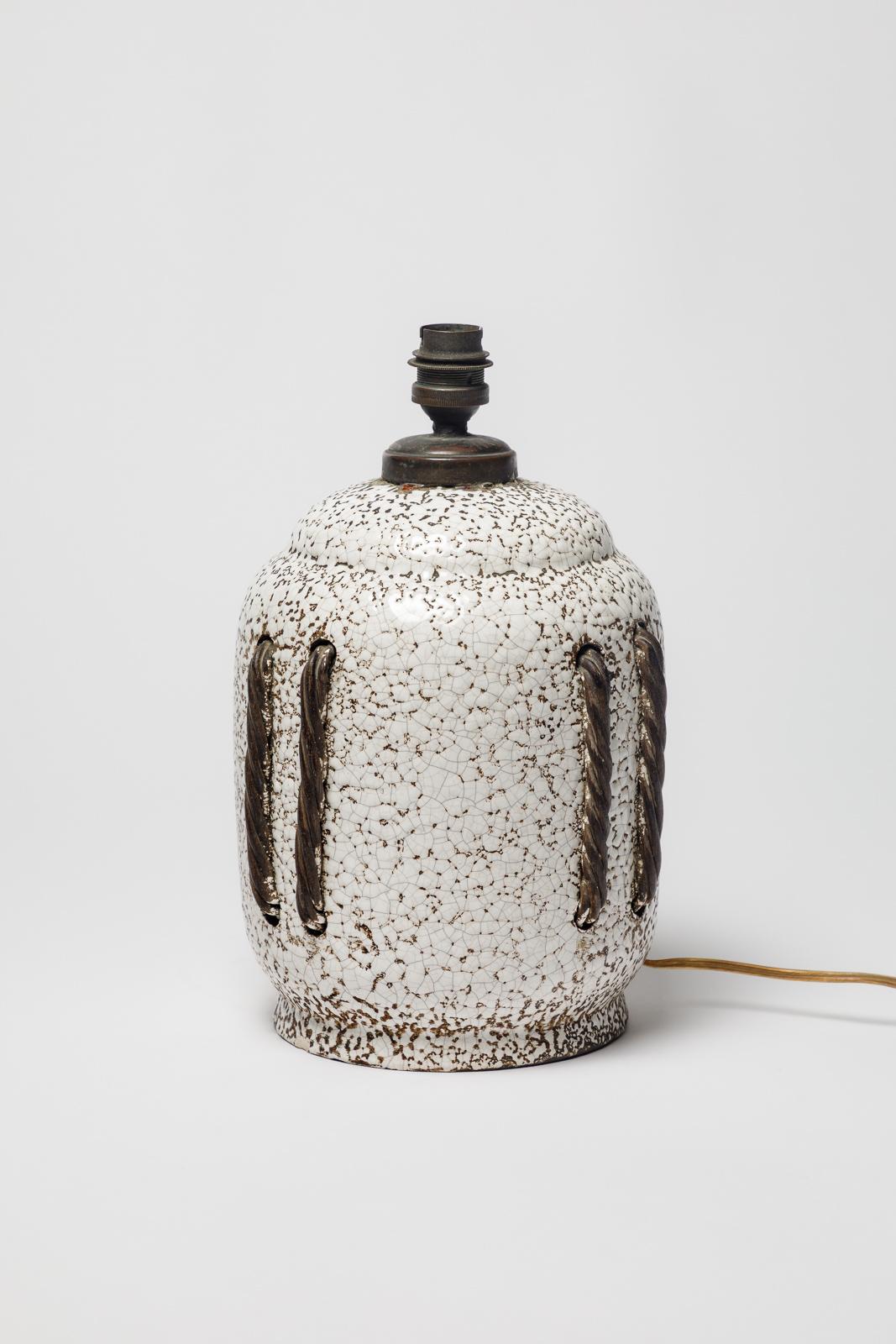 black and white art deco ceramic table lamp att. to Louis Dage 1940 design en venta 1
