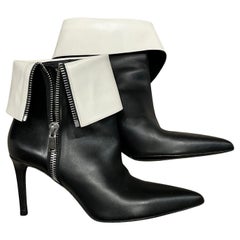 Black and White Bootie Yves Saint Laurent Size EU 40