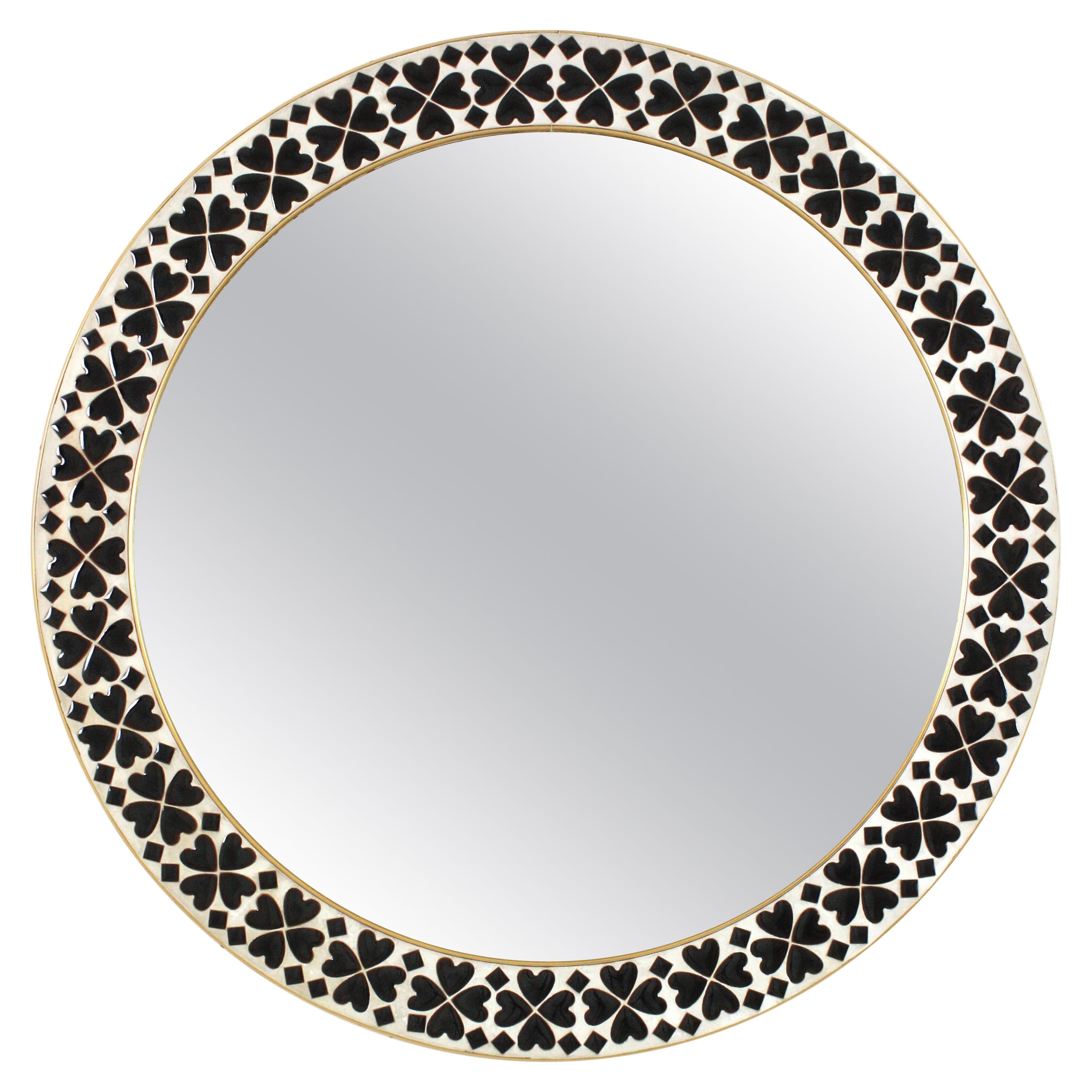 Espejo de mosaico cerámico blanco y negro con azulejos en forma de corazón en venta