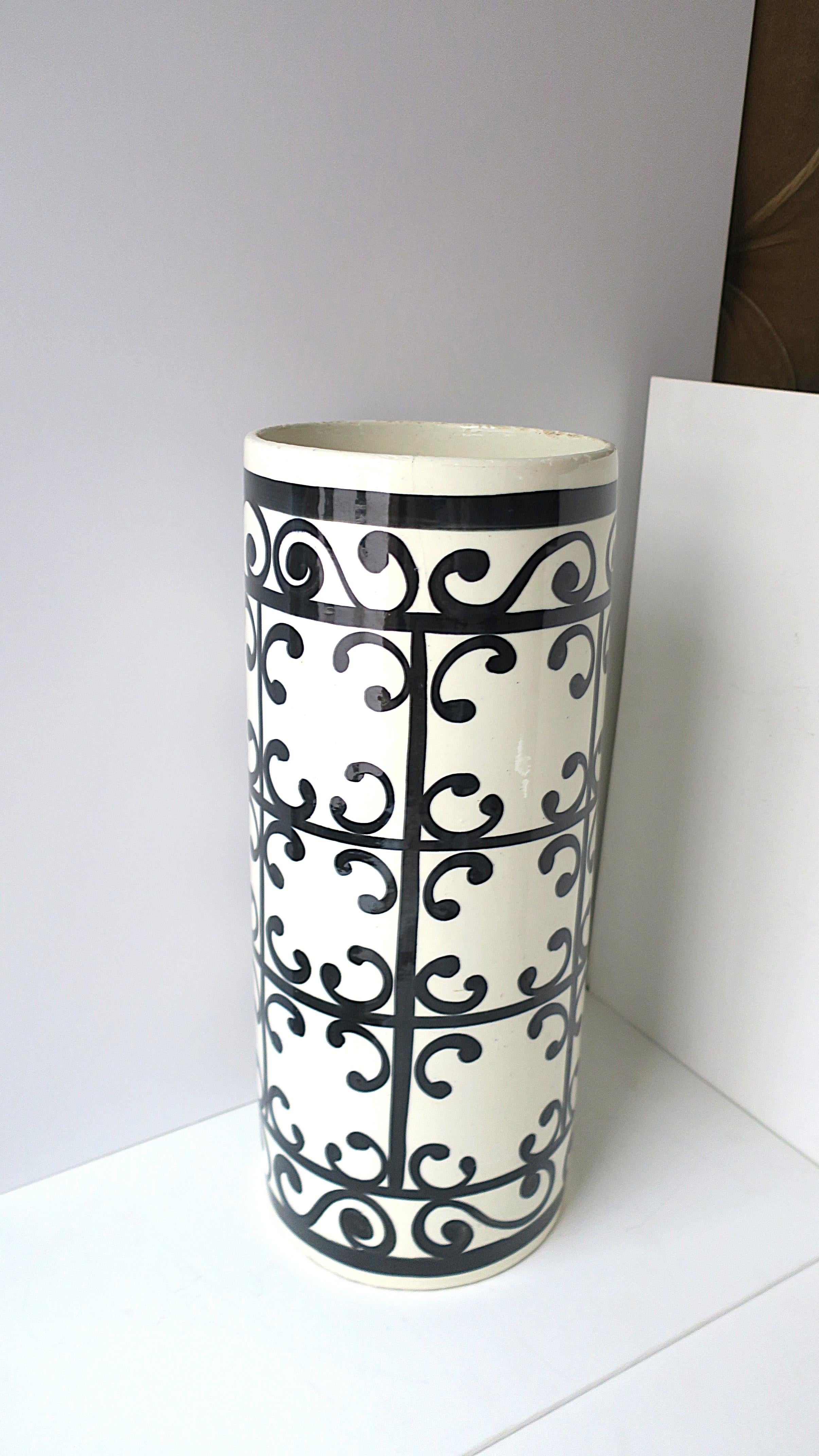 20th Century Black and White Ceramic Umbrella Stand For Sale