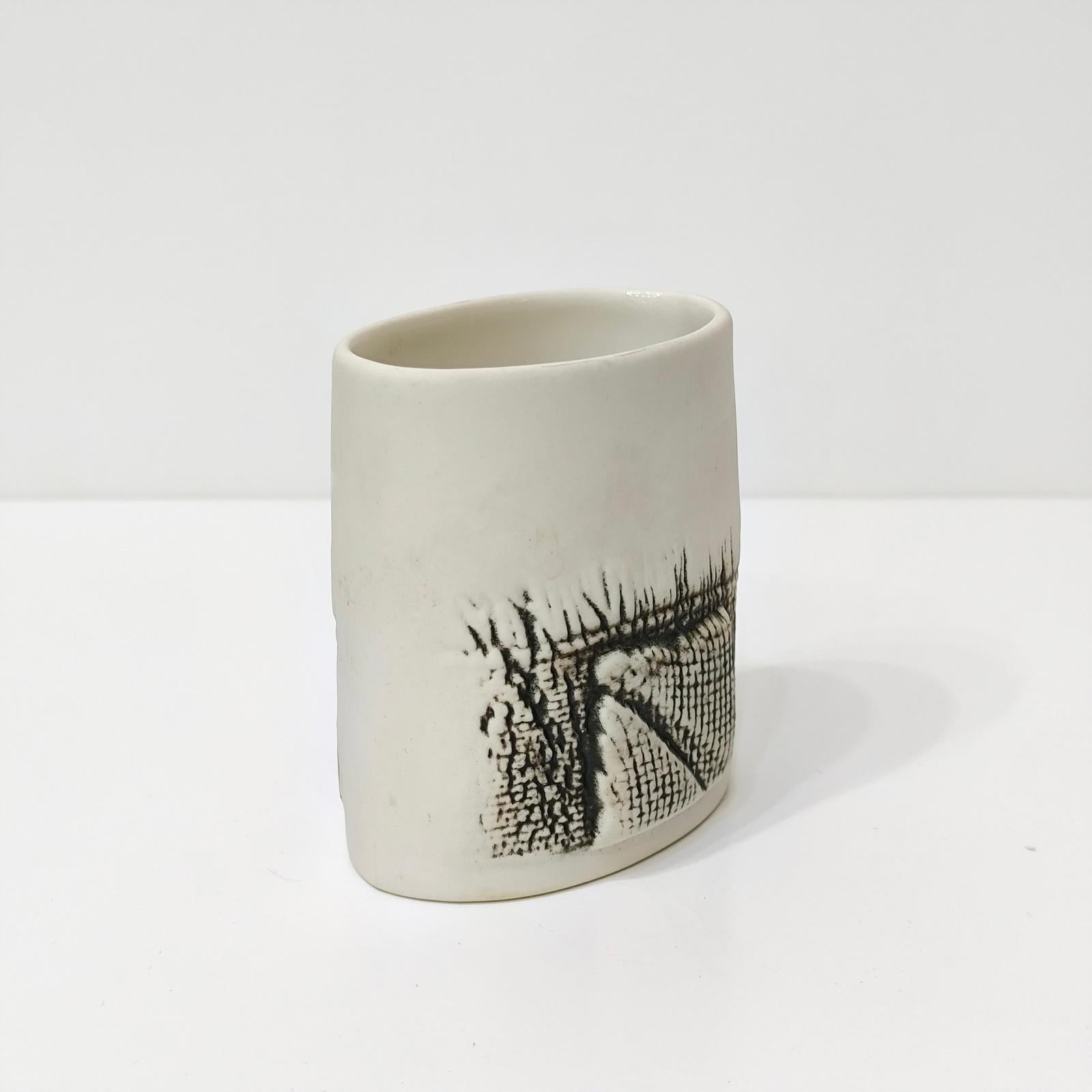 Vernissé Black and White Ceramic Vase by Rorstrand, 1980s en vente