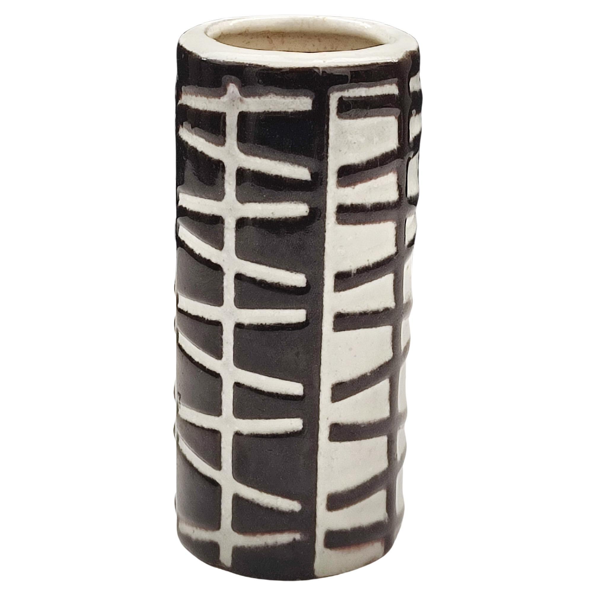 Vase en céramique noire et blanche Uppsala Ekeby en vente