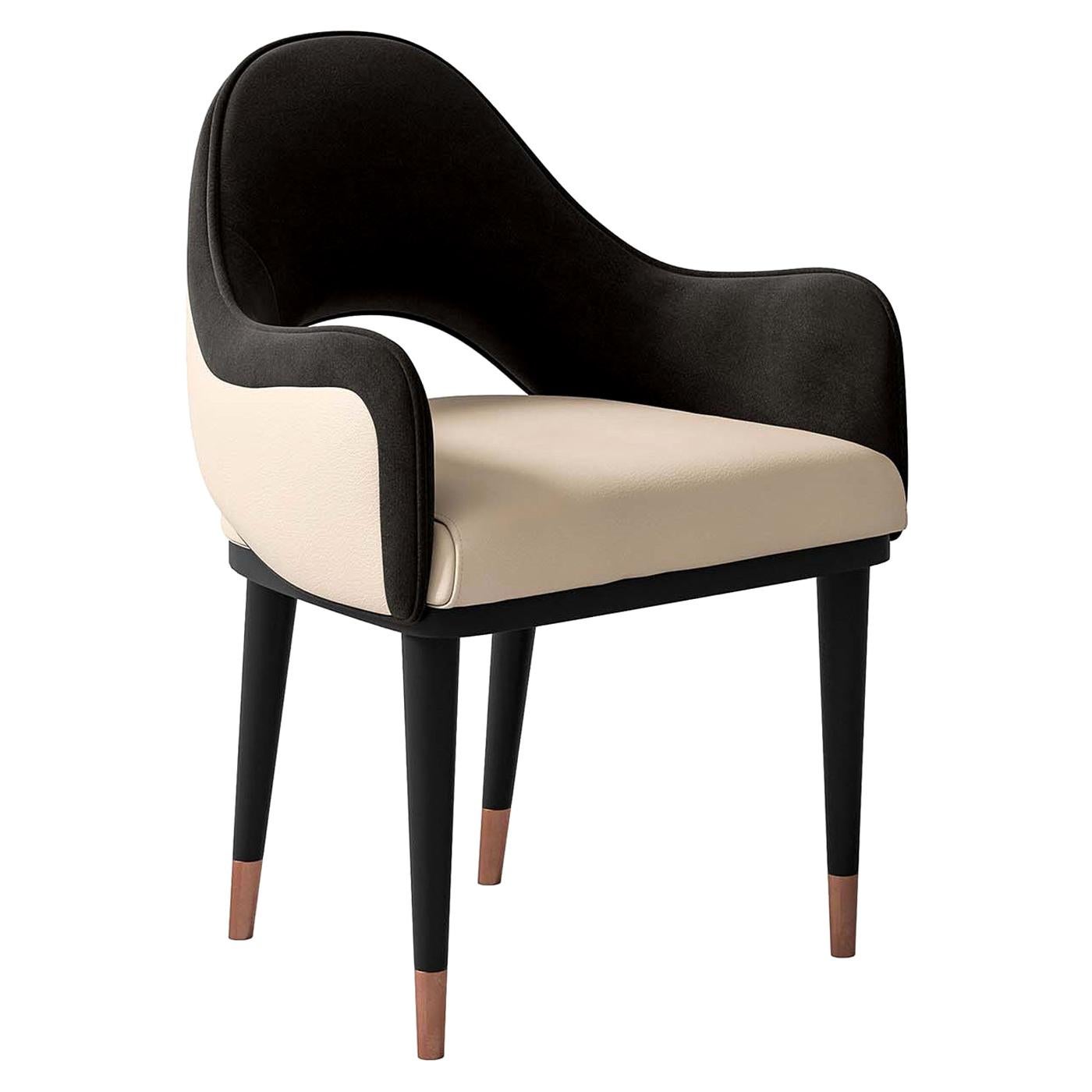 Chaise noire et blanche