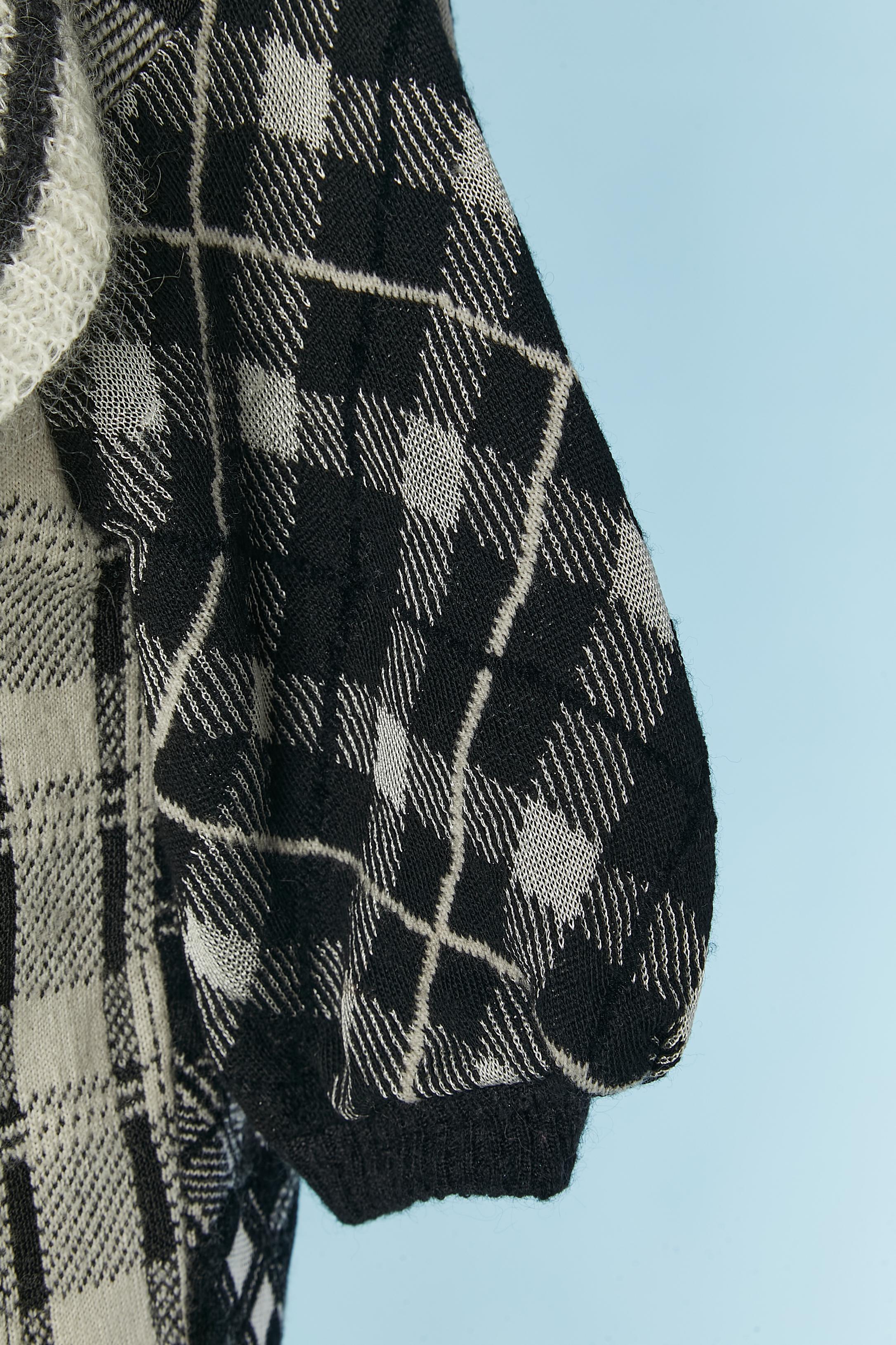 Schwarz-weiße karierte Strickjacke KENZO Damen im Angebot