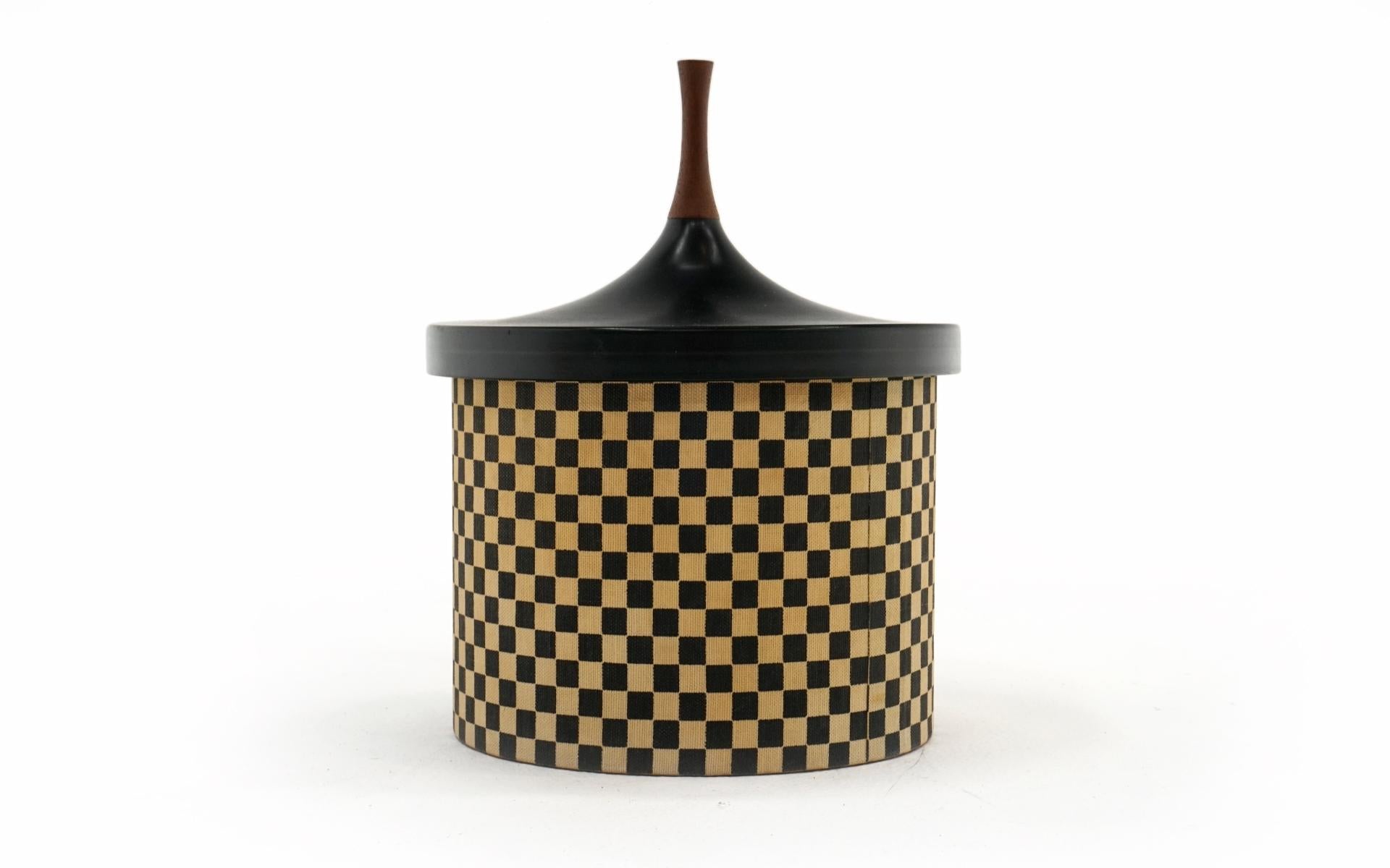 Eiskübel aus schwarzem und weißem Schachbrett, Alexander Girard zugeschrieben (Moderne der Mitte des Jahrhunderts) im Angebot