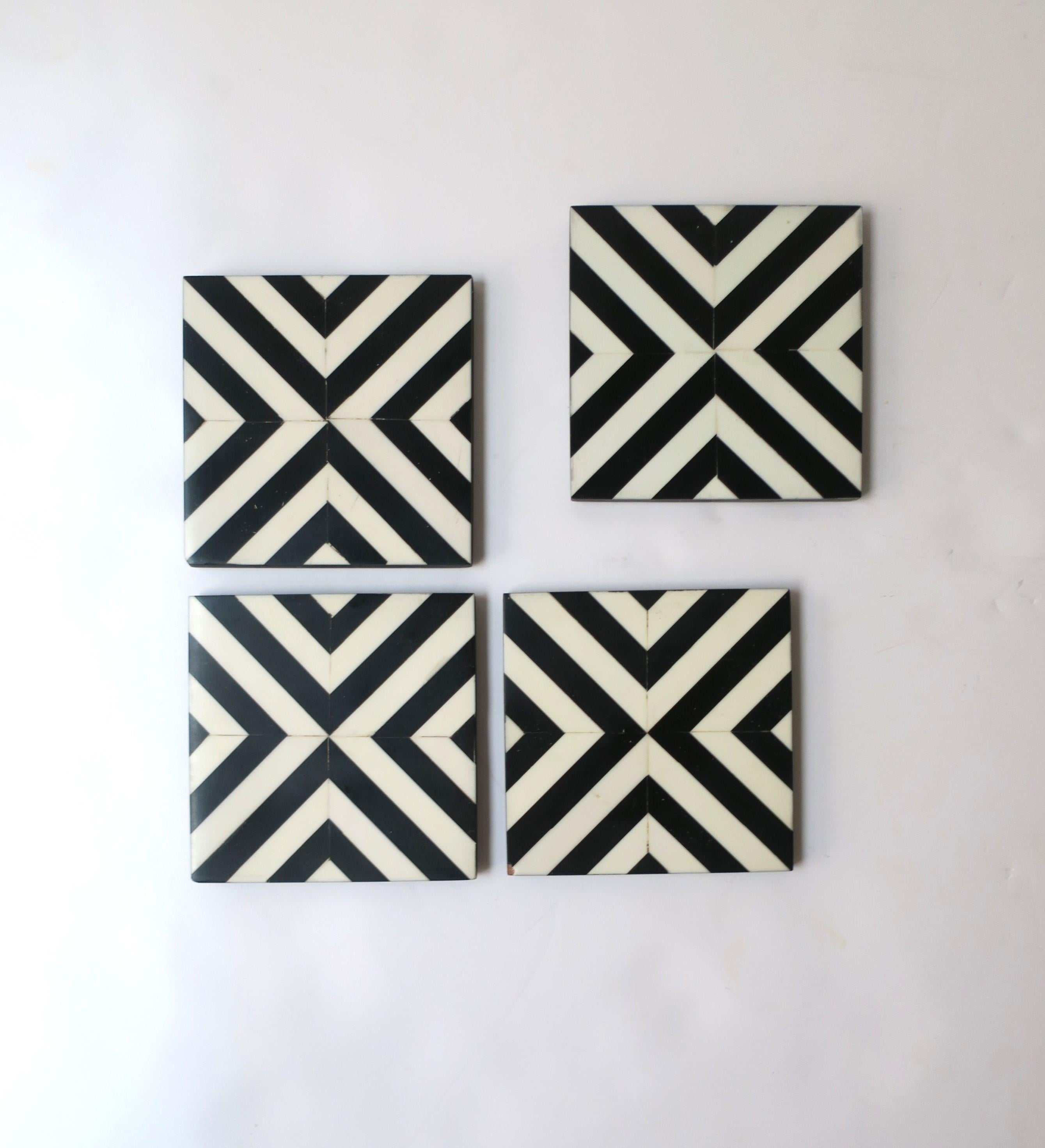Contemporary Black and White Cocktail Drinks Coasters, Set of 4 For Sale