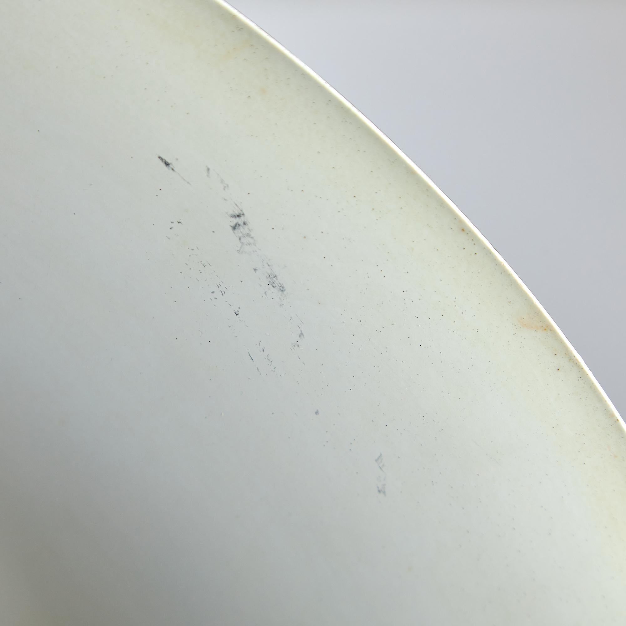 Fine XX secolo Ciondolo a cono in bianco e nero in vendita