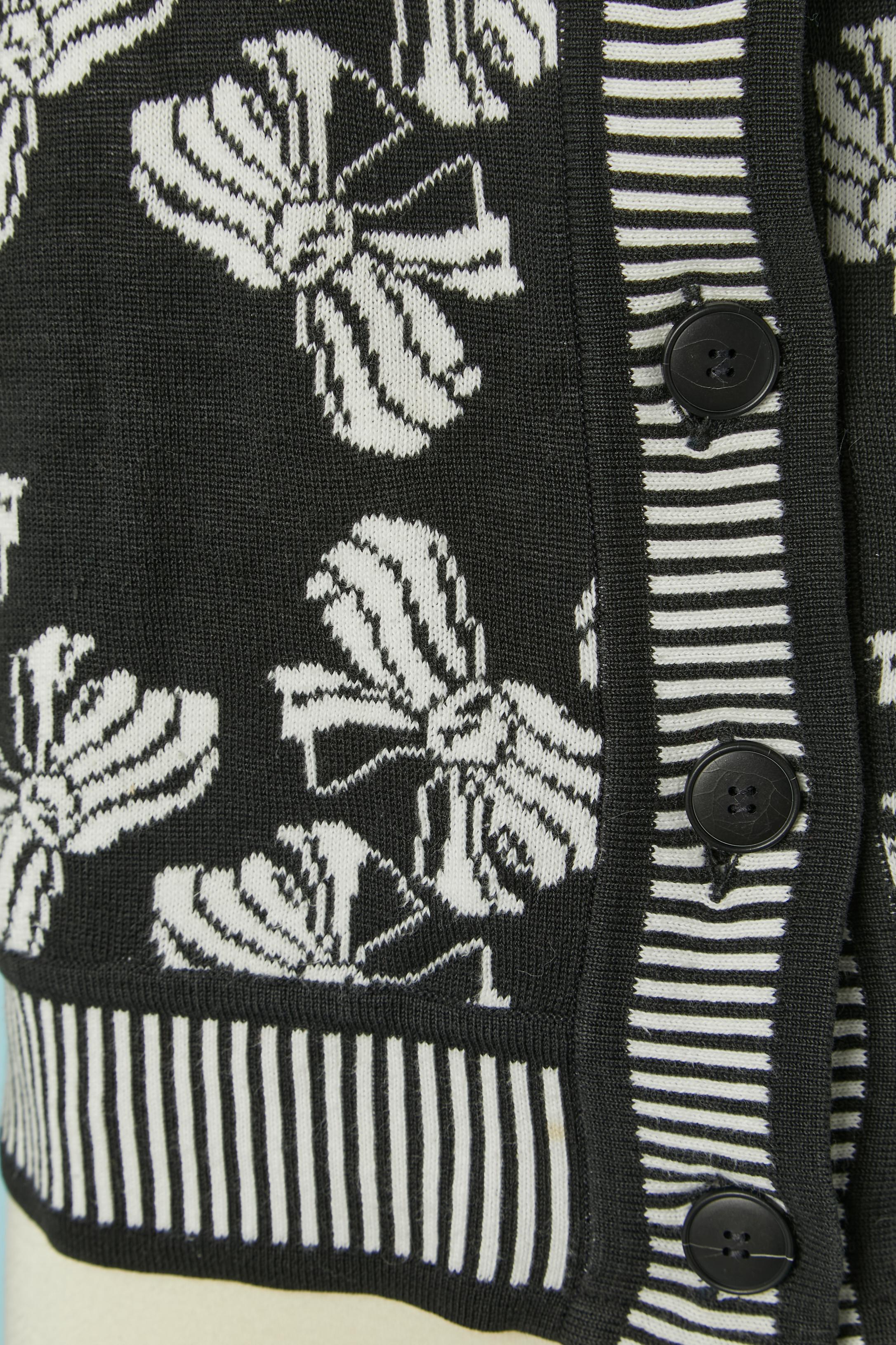 Noir Cardigan en coton noir et blanc avec motif de nœuds SAINT LAURENT RIVE GAUCHE en vente