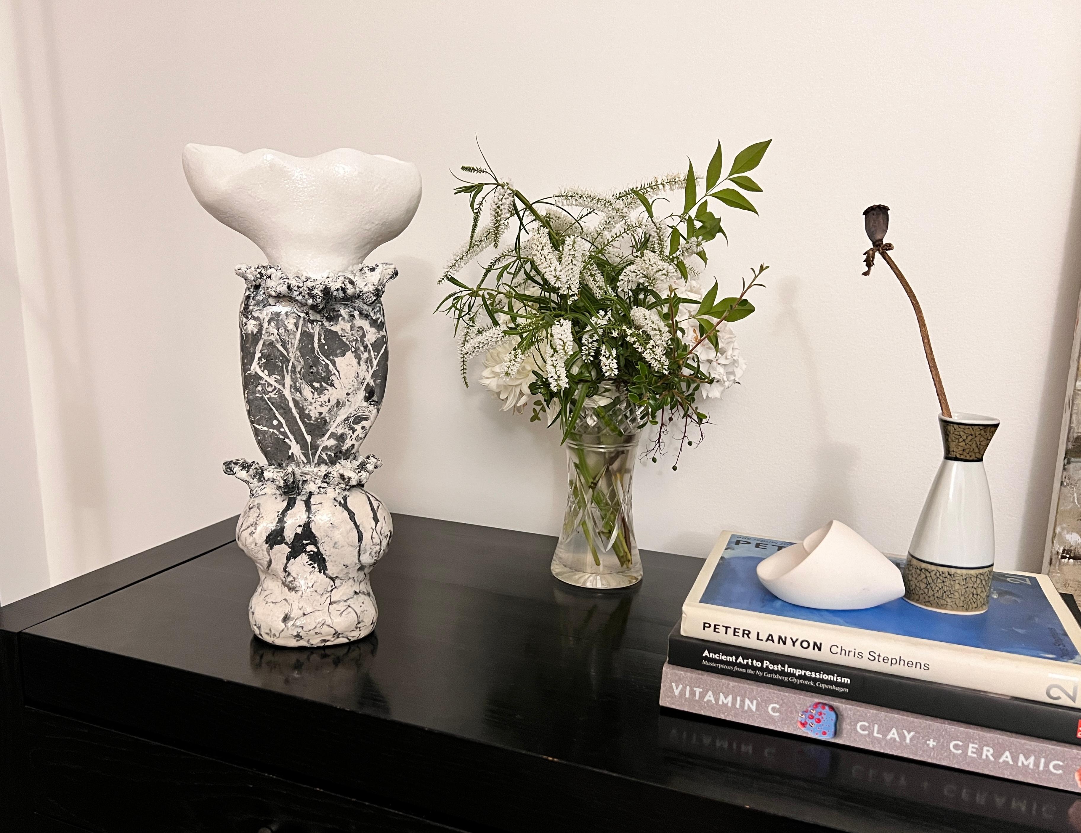 Hand-Crafted Black and white decorative object, one of a kind, hand made For Sale