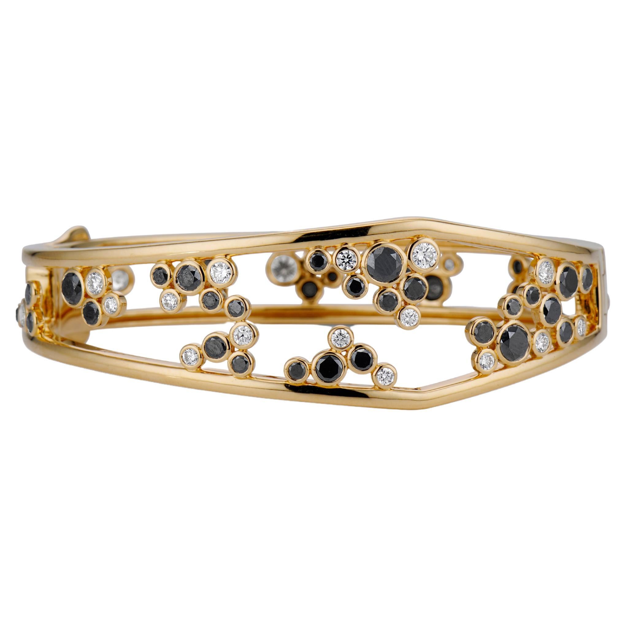 JV Insardi Black and White Diamond 18kt Gold Bangle