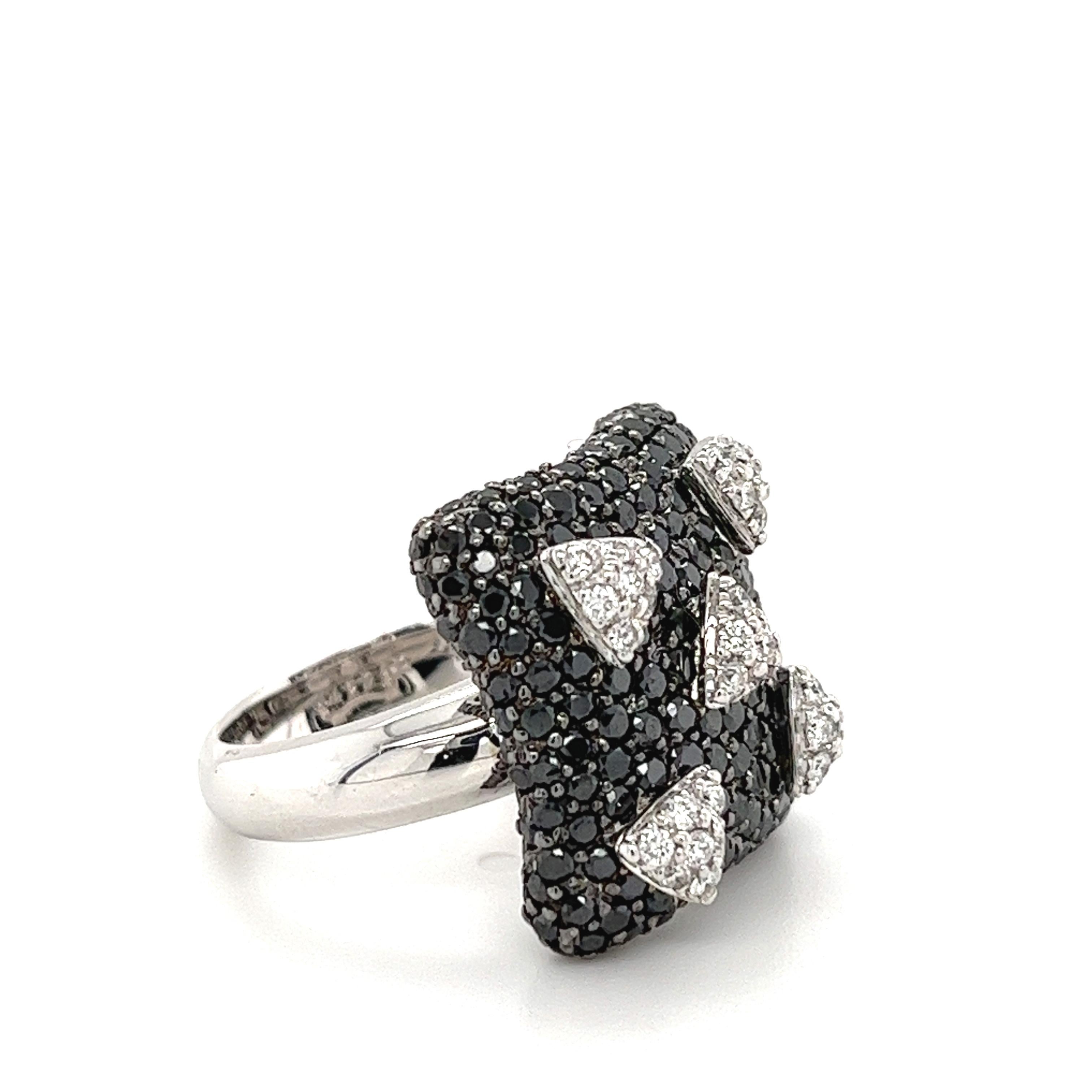 Modern Black and White Diamond Cluster Ring in 18k White Gold with Starlit Night Theme For Sale