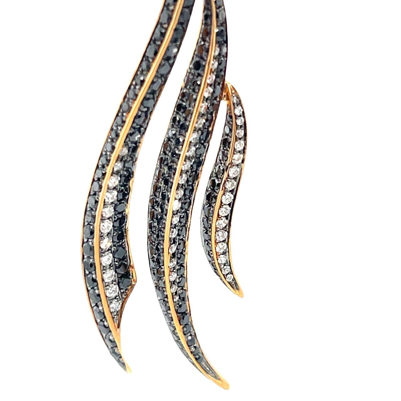 Women's Black and White Diamond Dangling Earrings in 18K Rose Gold For Sale