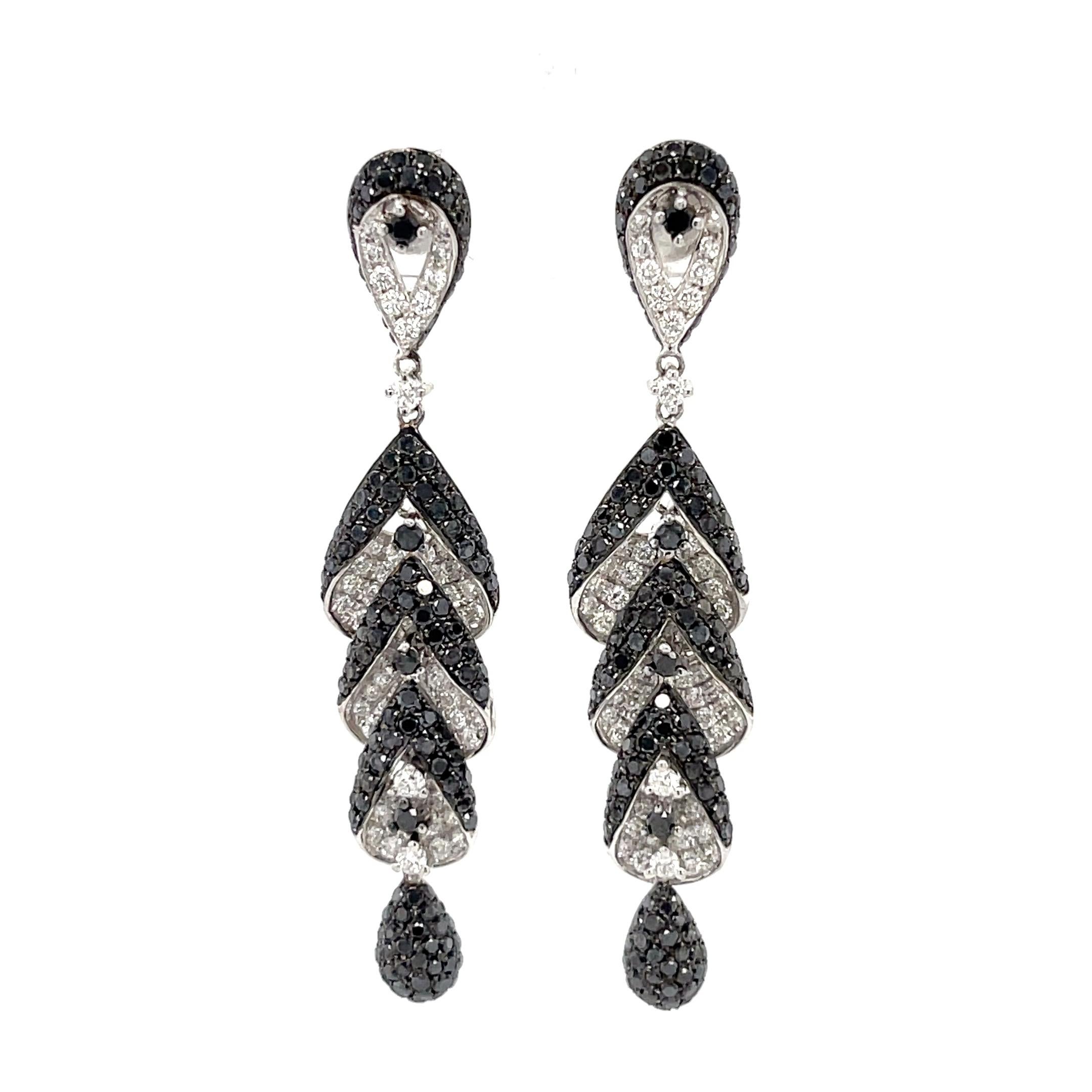 Women's Black and White Diamond Dangling Earrings in 18KW Gold For Sale