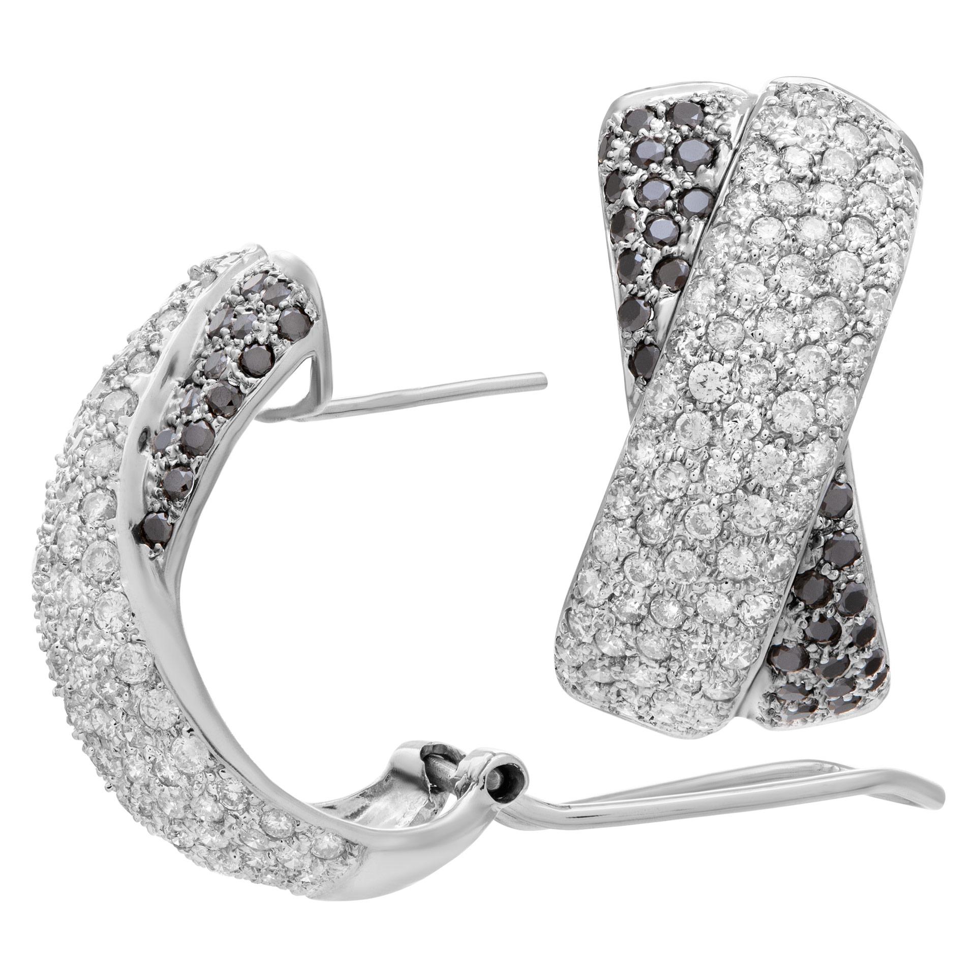 Women's Black and White Diamond Earring X Kisses 14k White Gold For Sale