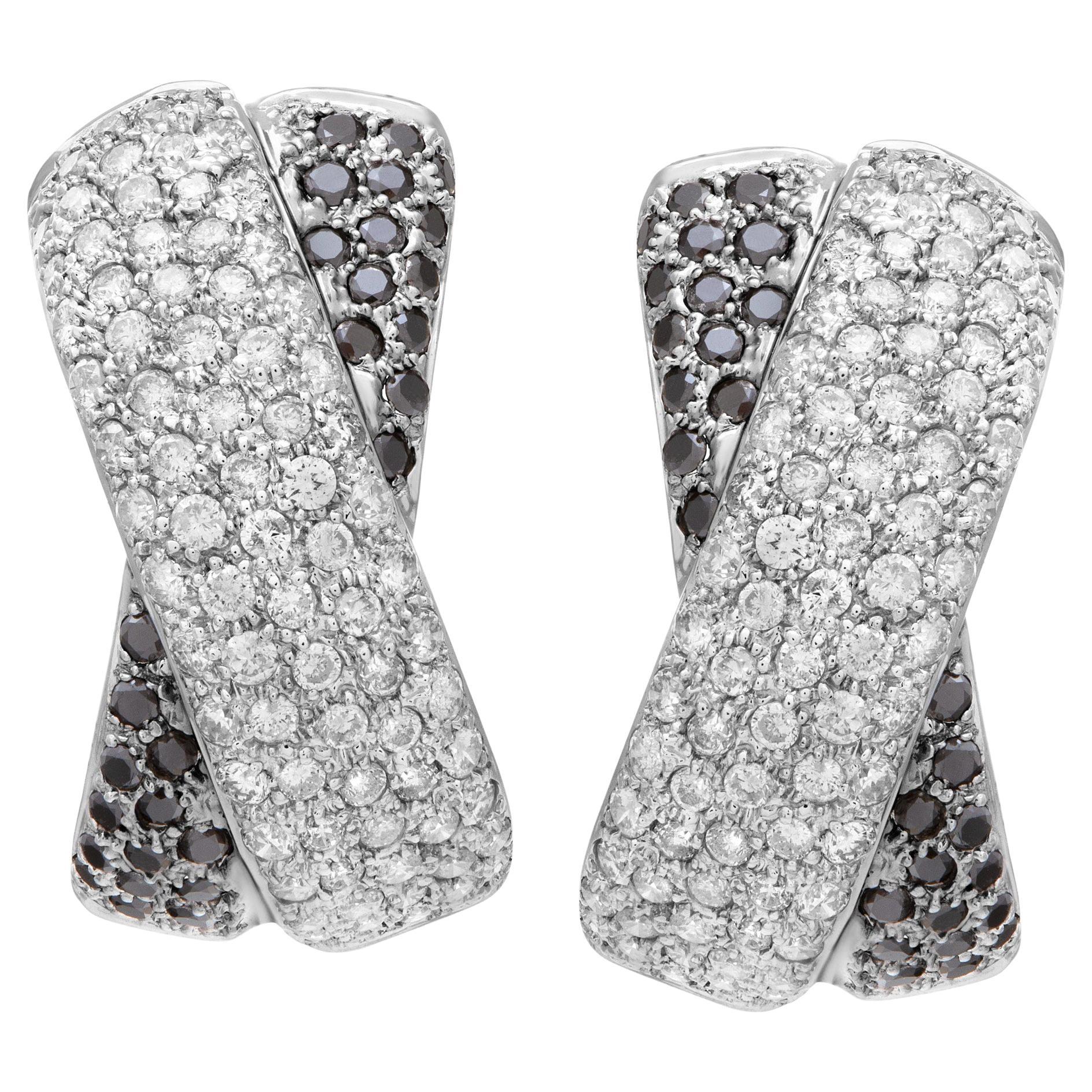 Black and White Diamond Earring X Kisses 14k White Gold For Sale
