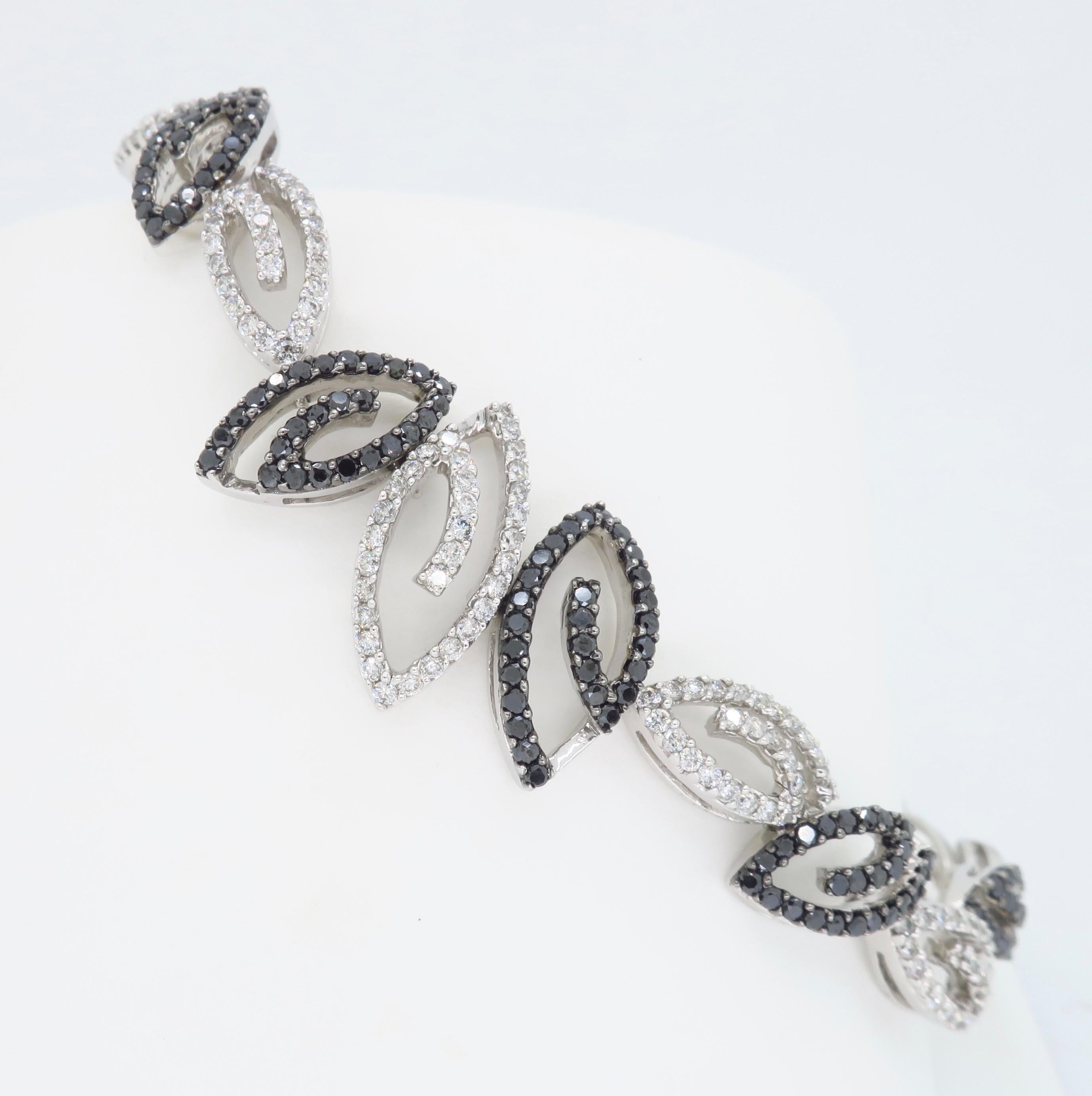 Women's or Men's Black and White Diamond Link Bracelet