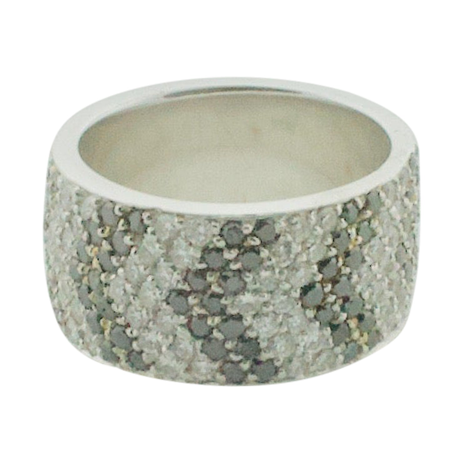 Breiter Eternity-Ring mit schwarzen und weißen Diamanten Pave' 2,30 Karat im Angebot