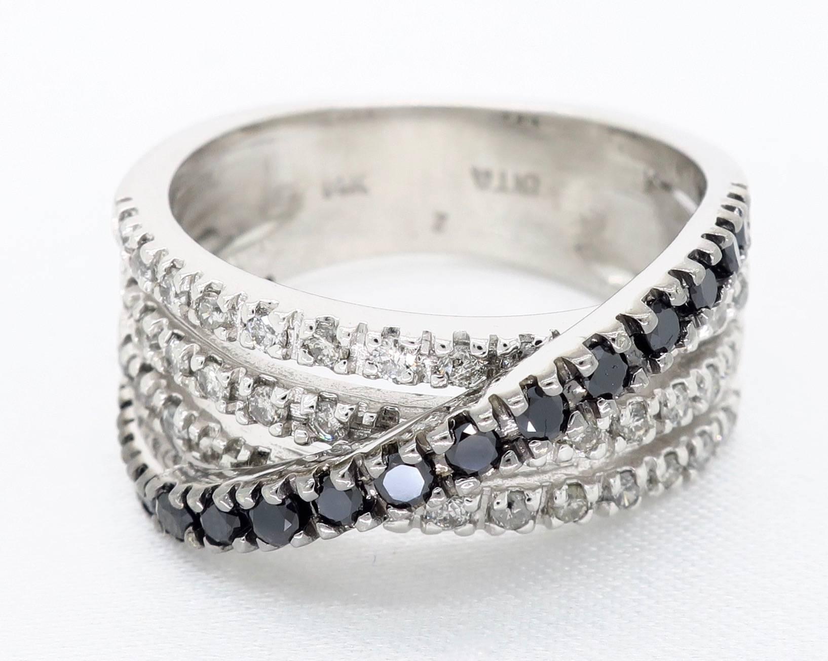 Black and White Diamond Ring 2