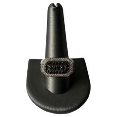 Schwarzer und weißer Diamantring aus 10kt Gelbgold mit 2ctw Diamanten, Größe 10,75