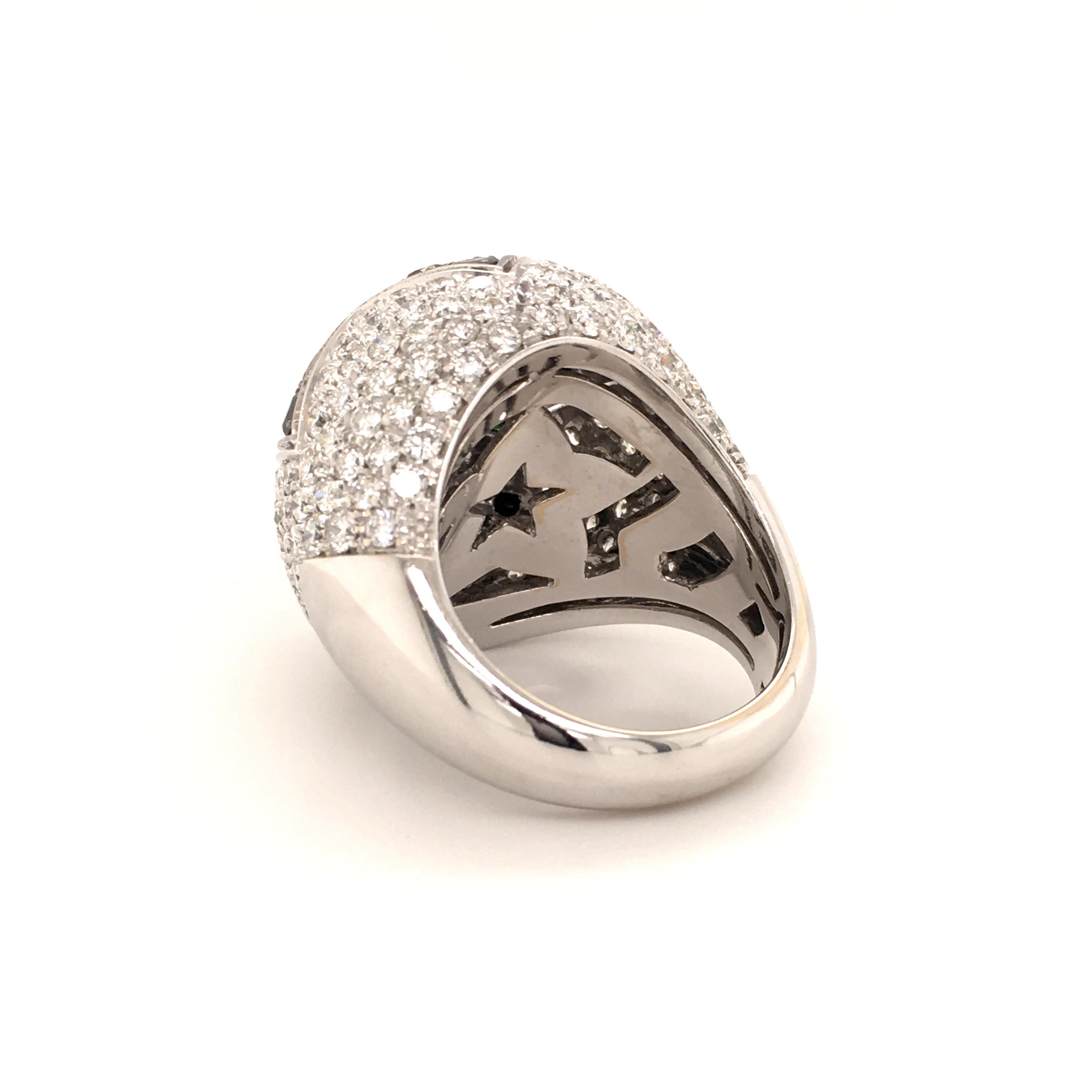 Black and White Diamonds 18 Karat White Gold Star Ring 2