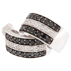 DIAMANTS noirs et blancs, boucles d'oreilles en or blanc 18 carats